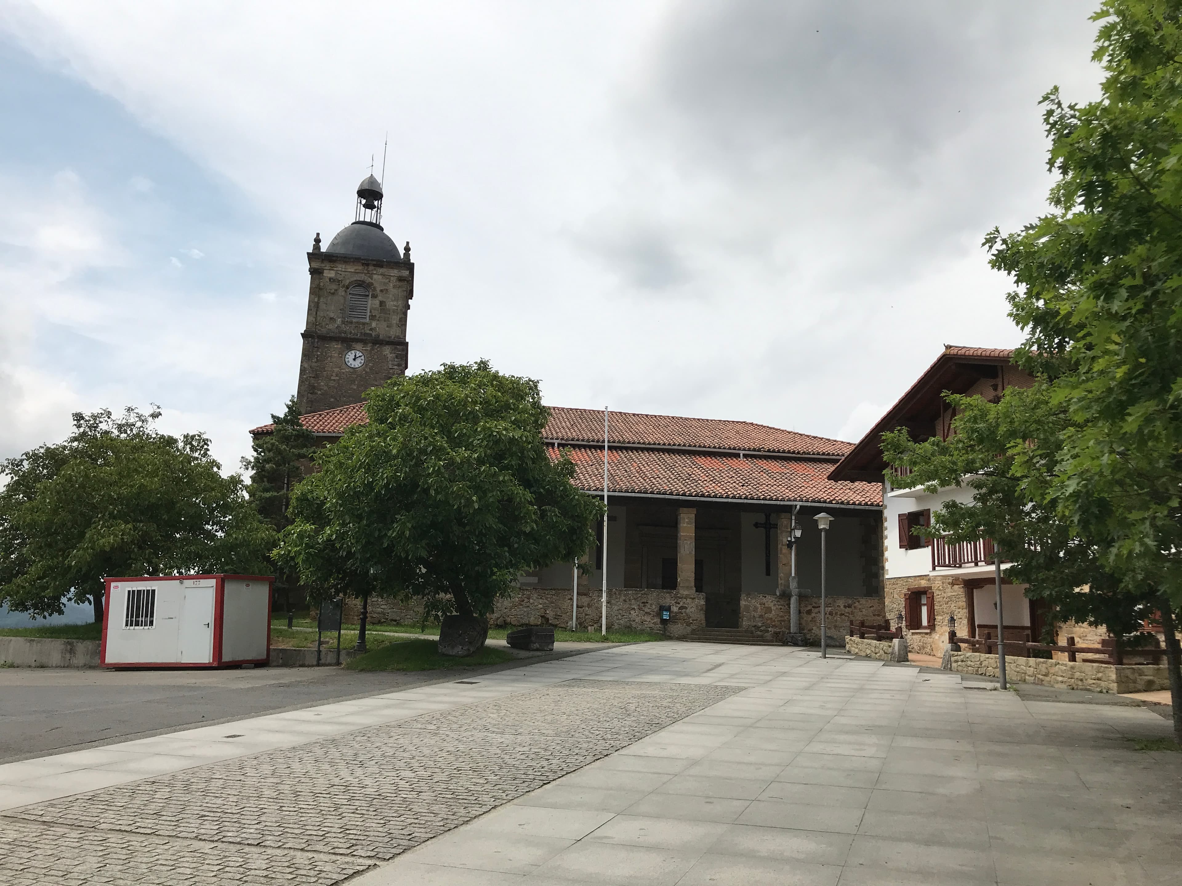 San Pedro church (Lumo)