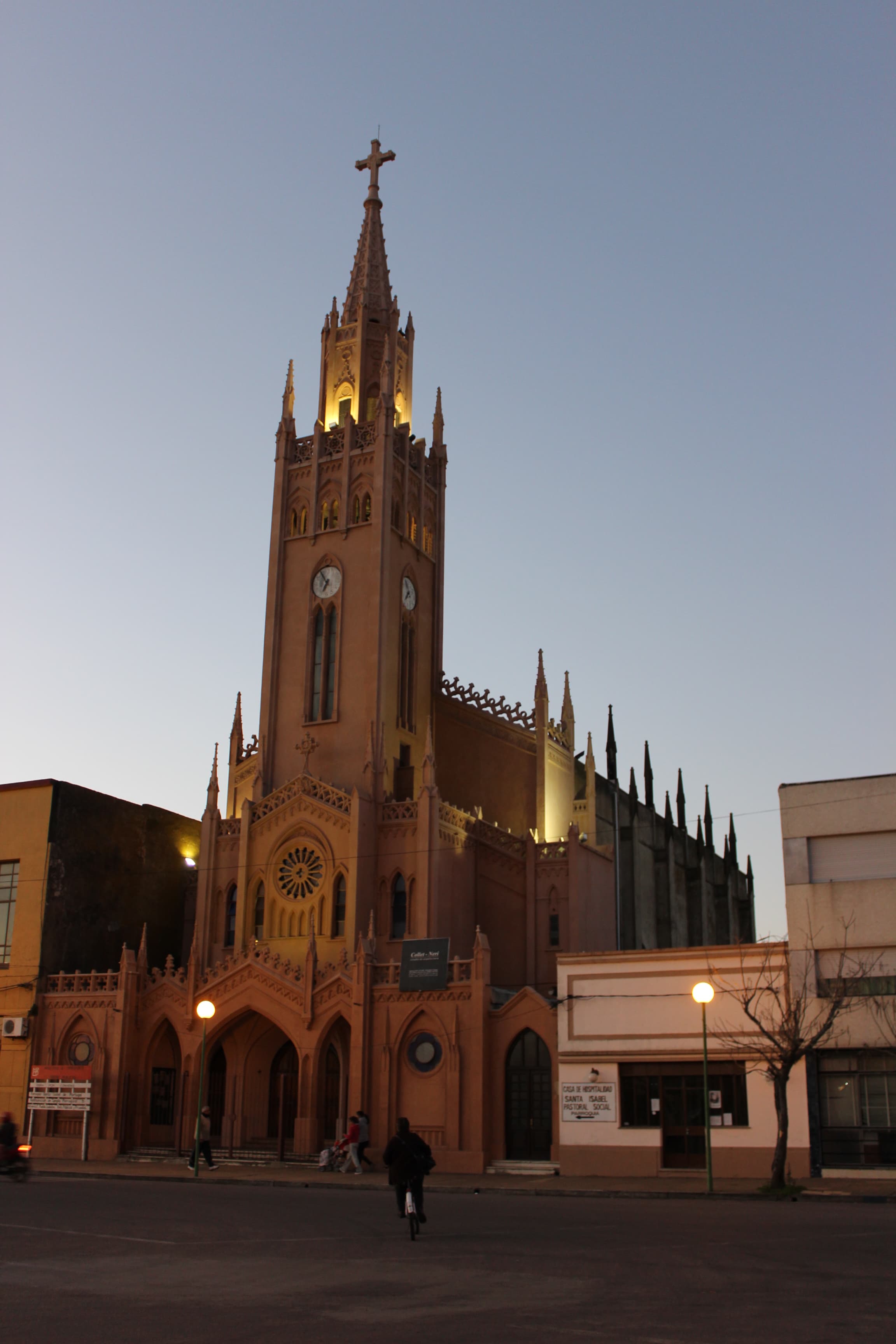 Santa Isabel, Paso de los Toros