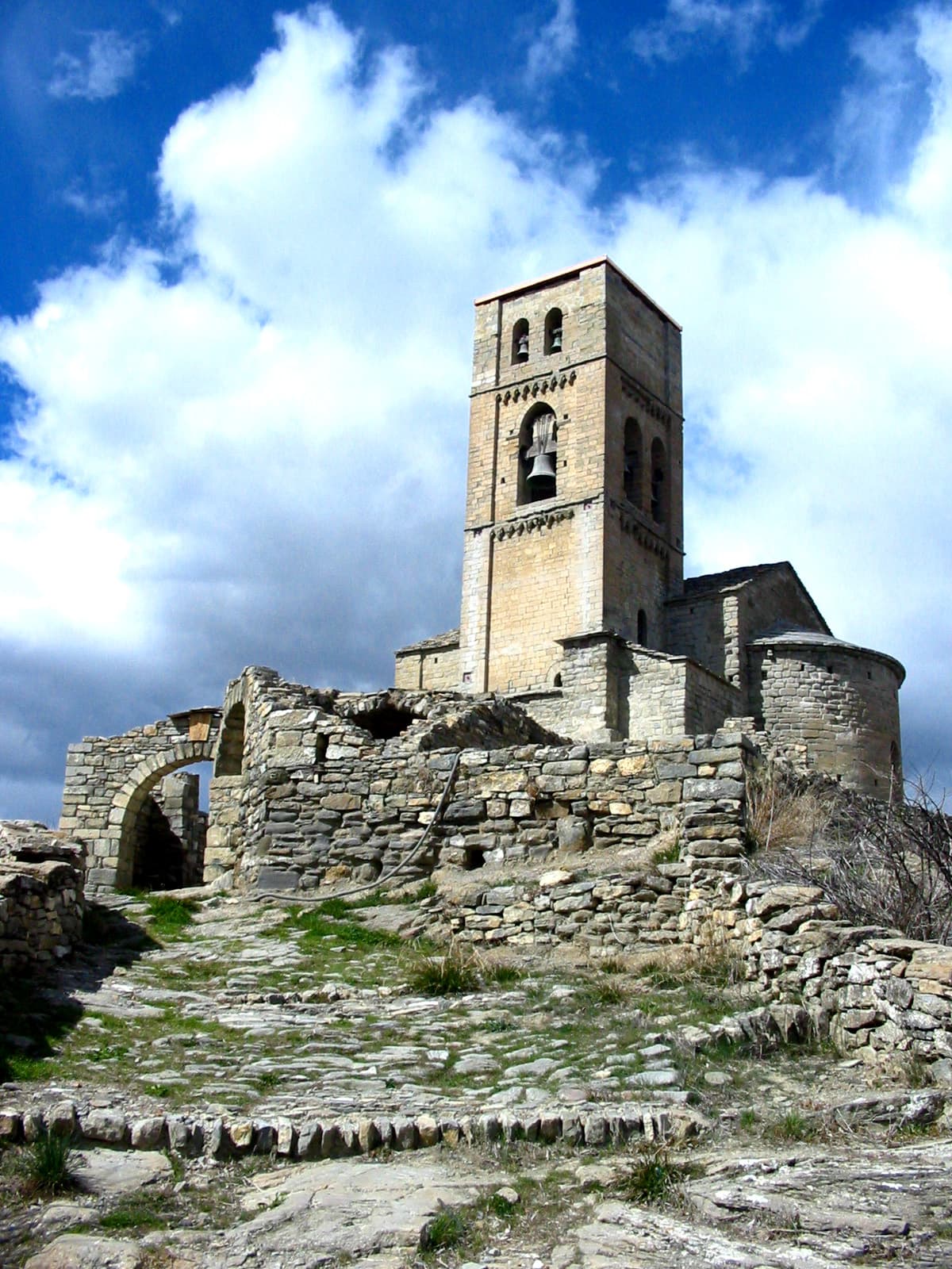 Iglesia de Santa María de Baldós