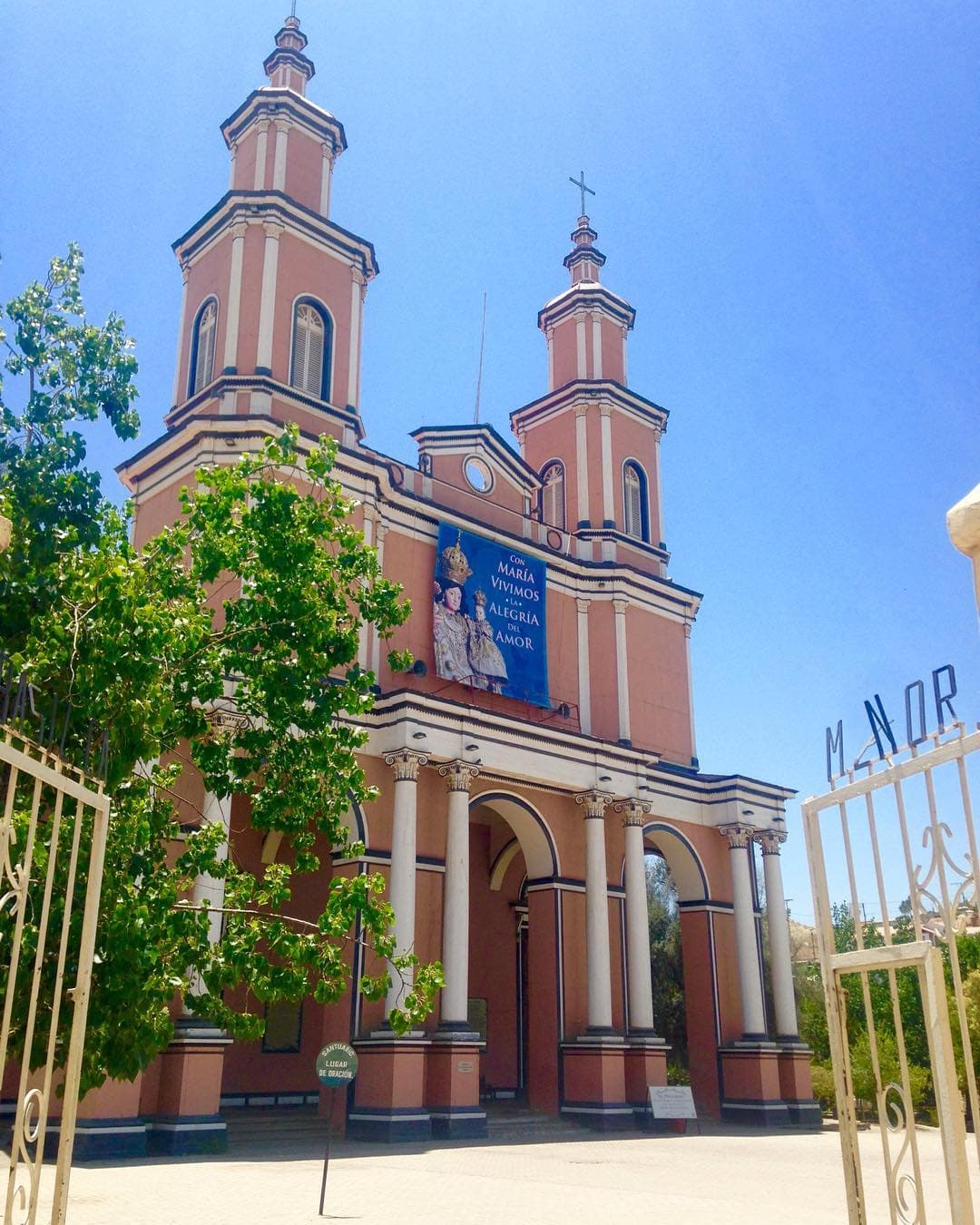 Iglesia grande de Andacollo