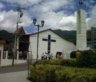 Our Lady of the Rosary Church (Queniquea)