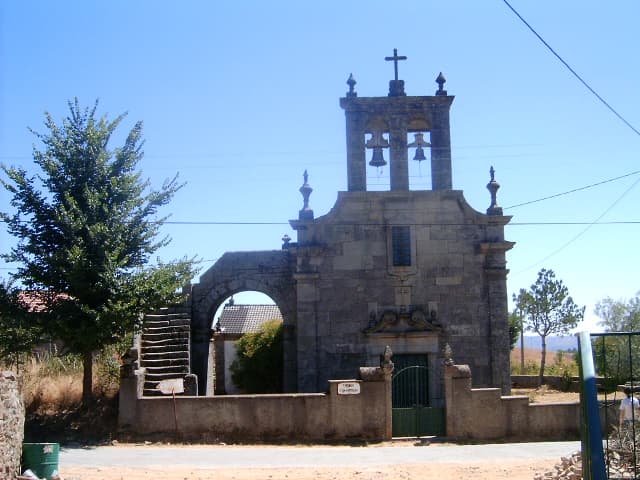 Igreja Paroquial de Carragosa