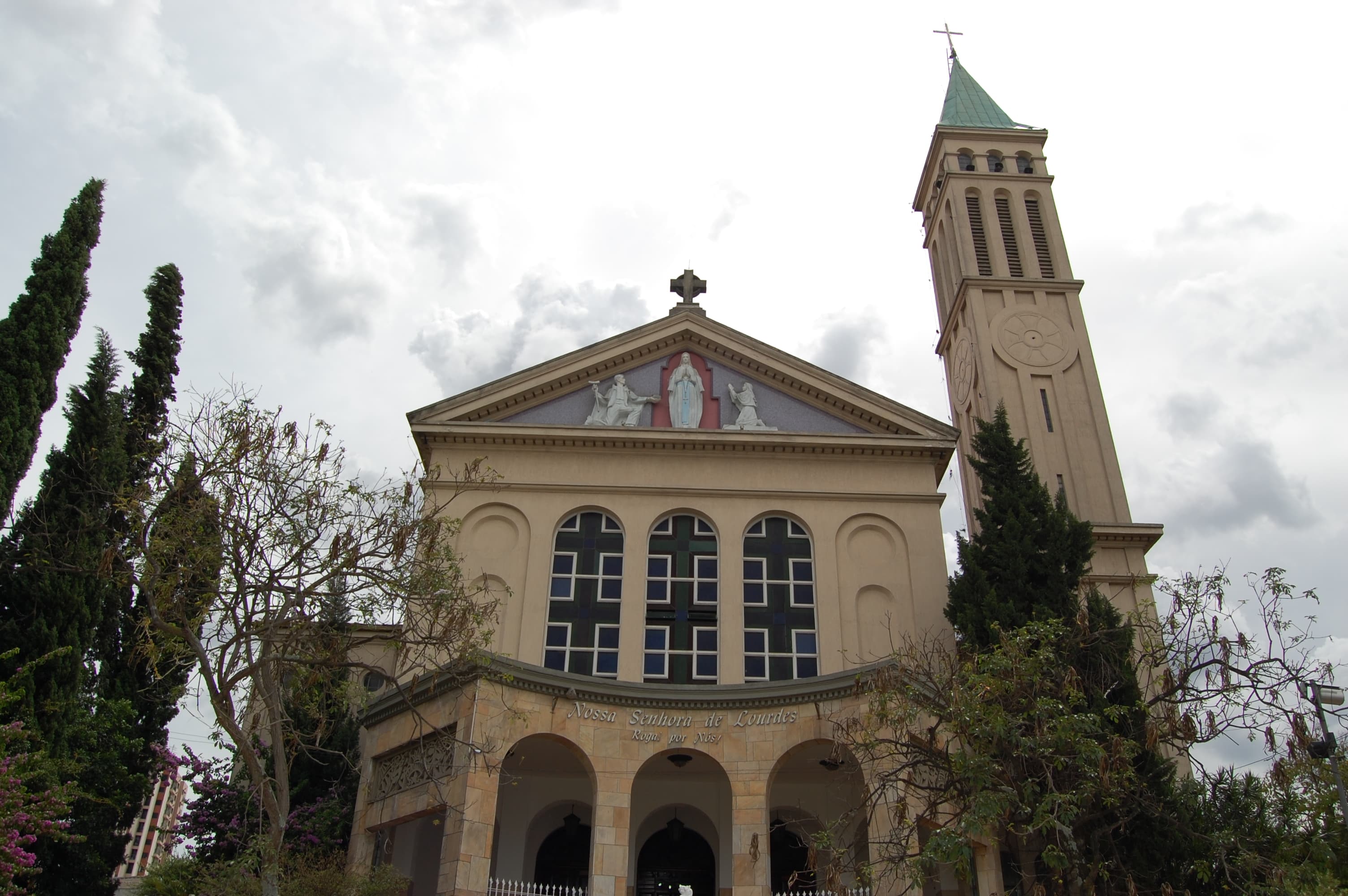 Paróquia Nossa Senhora de Lourdes