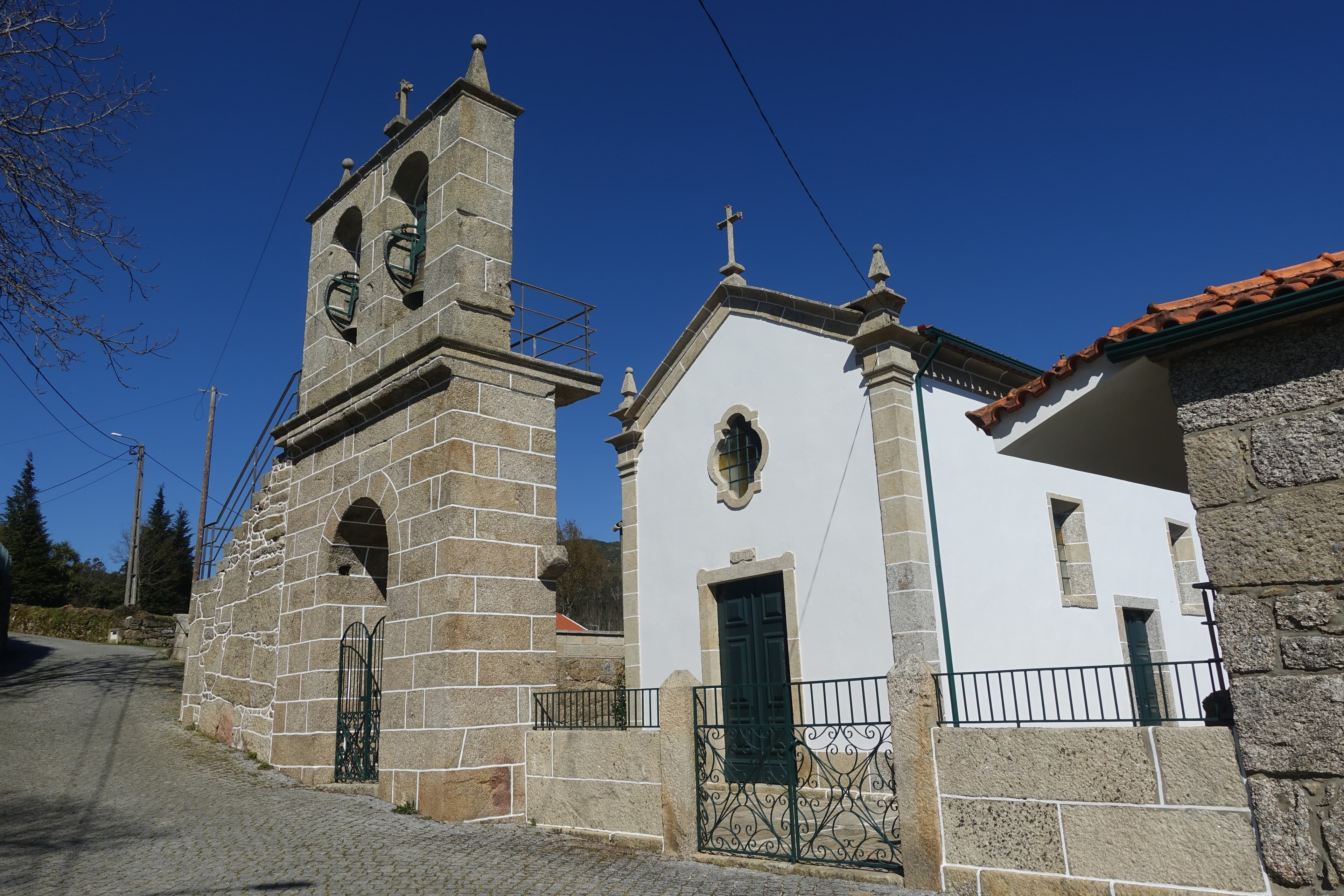 Igreja Paroquial de Bucos