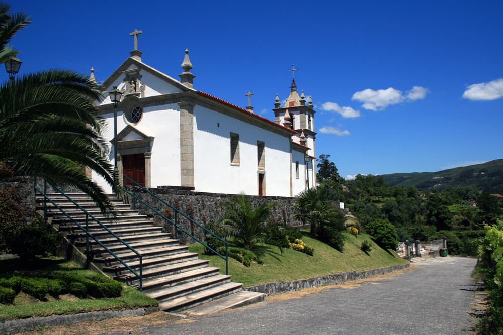 Igreja Paroquial de Rio Mau