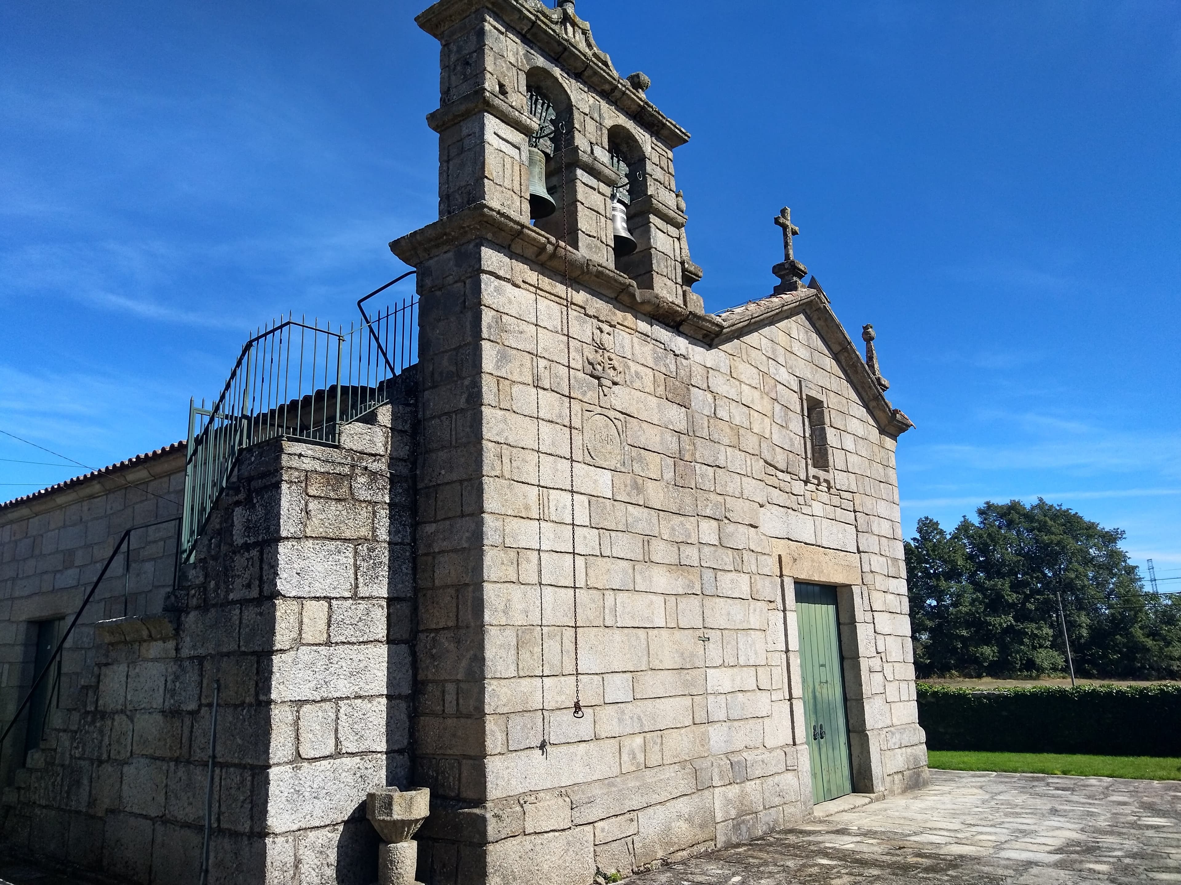 Igreja paroquial de Nogueira da Montanha