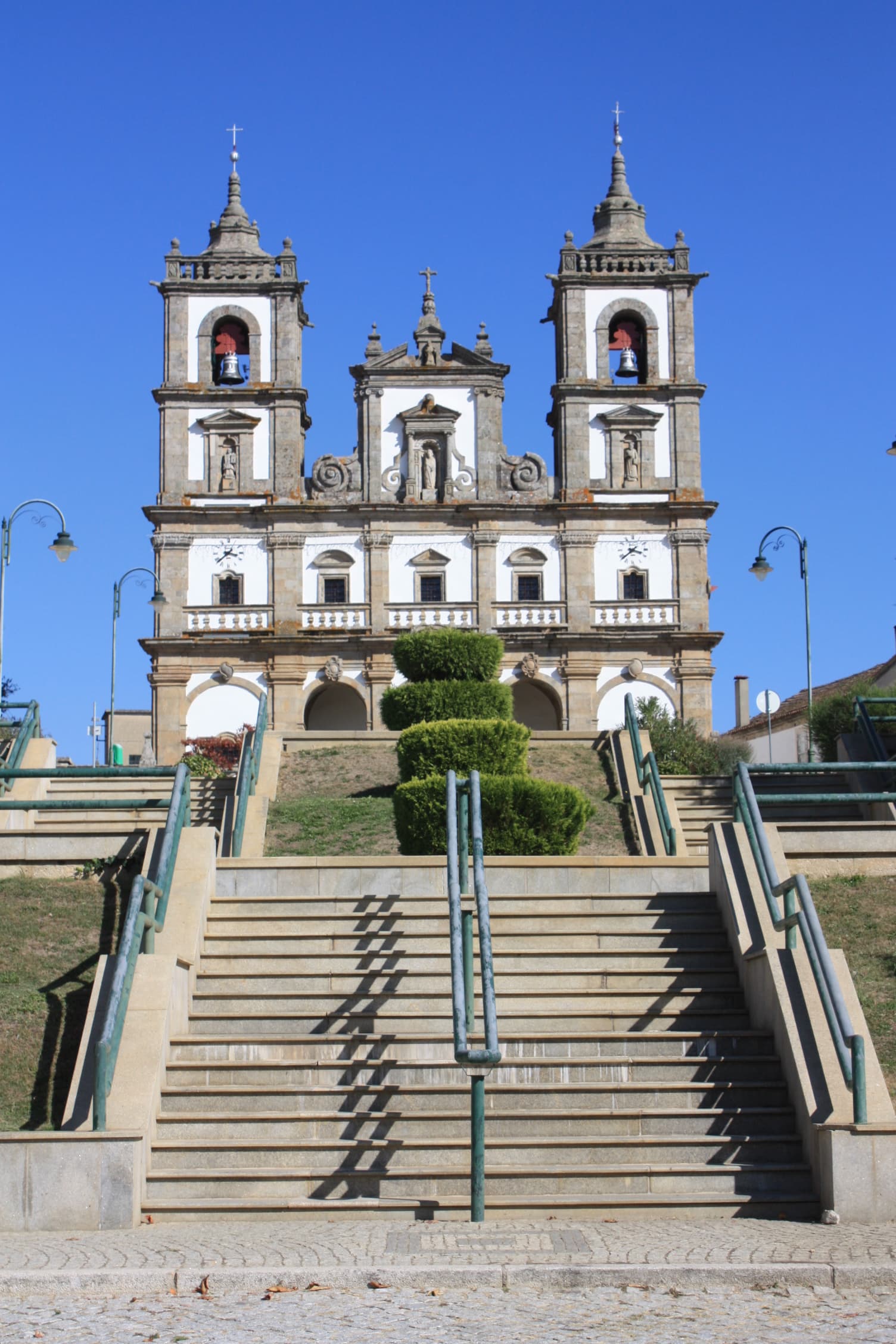 Igreja de São Nicolau (Carrazedo de Montenegro)