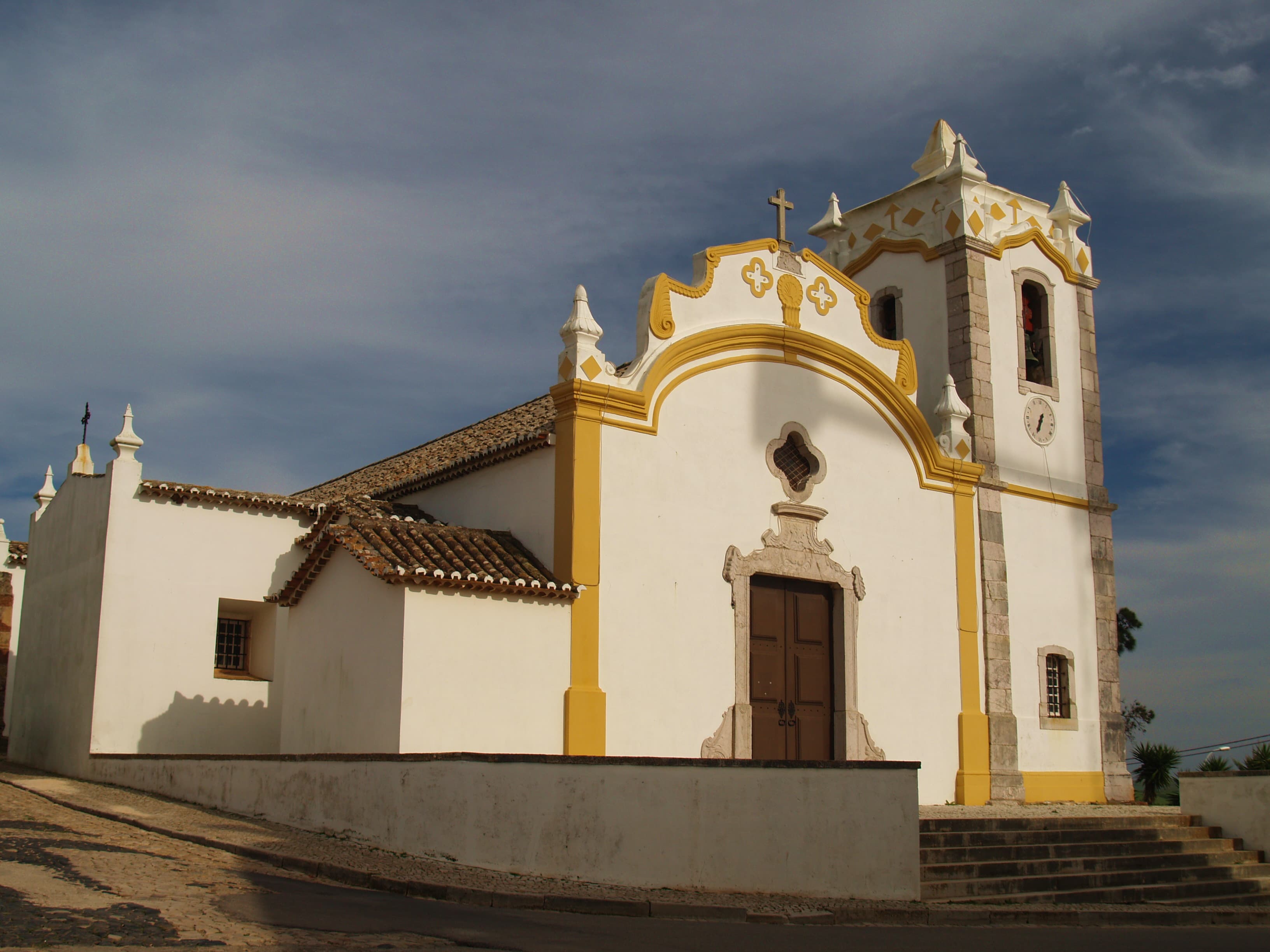 Igreja matriz de Vila do Bispo