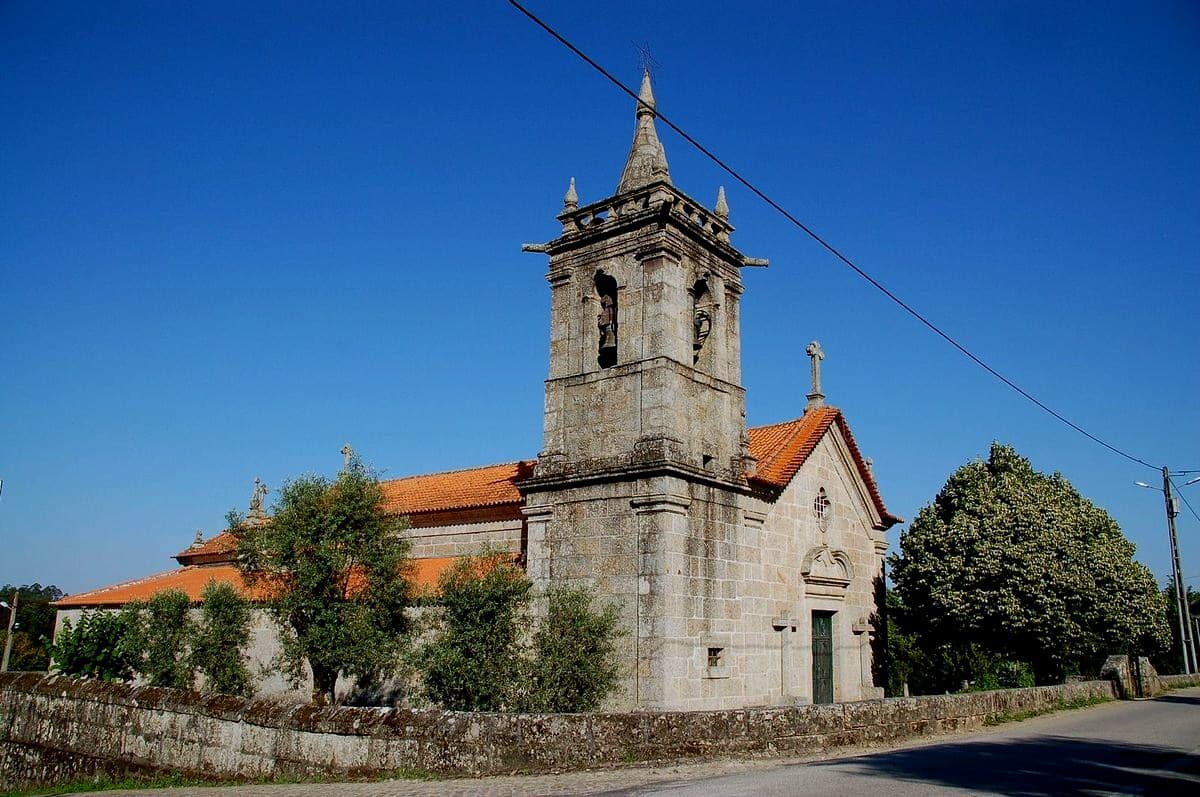 Igreja Matriz de Couto do Mosteiro