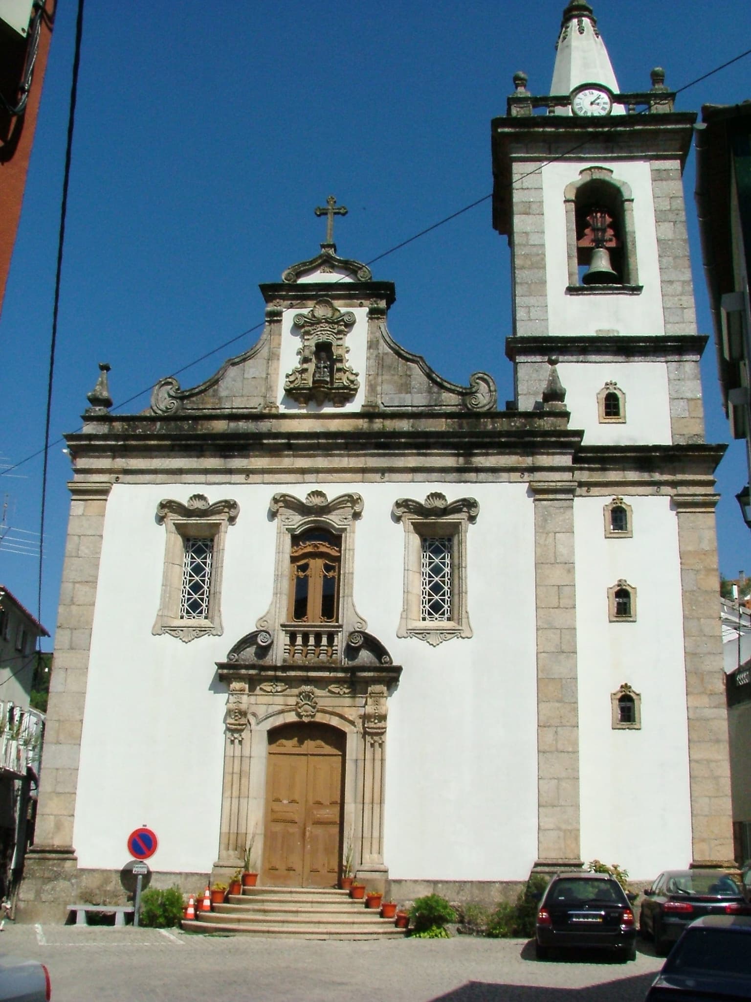 Igreja de São Gião, paroquial de São Gião, incluindo todo o seu património integrado