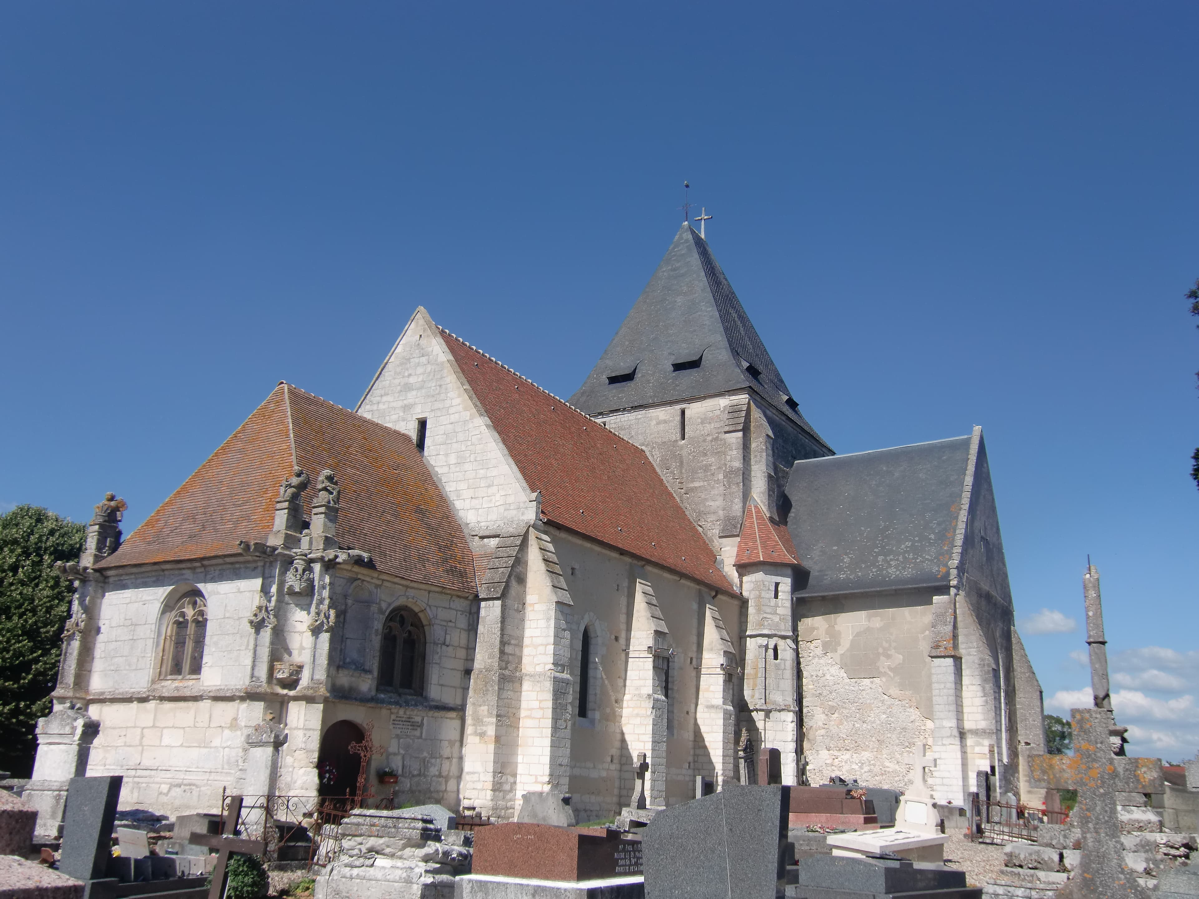 Église Saint-Médard d'Illeville-sur-Montfort