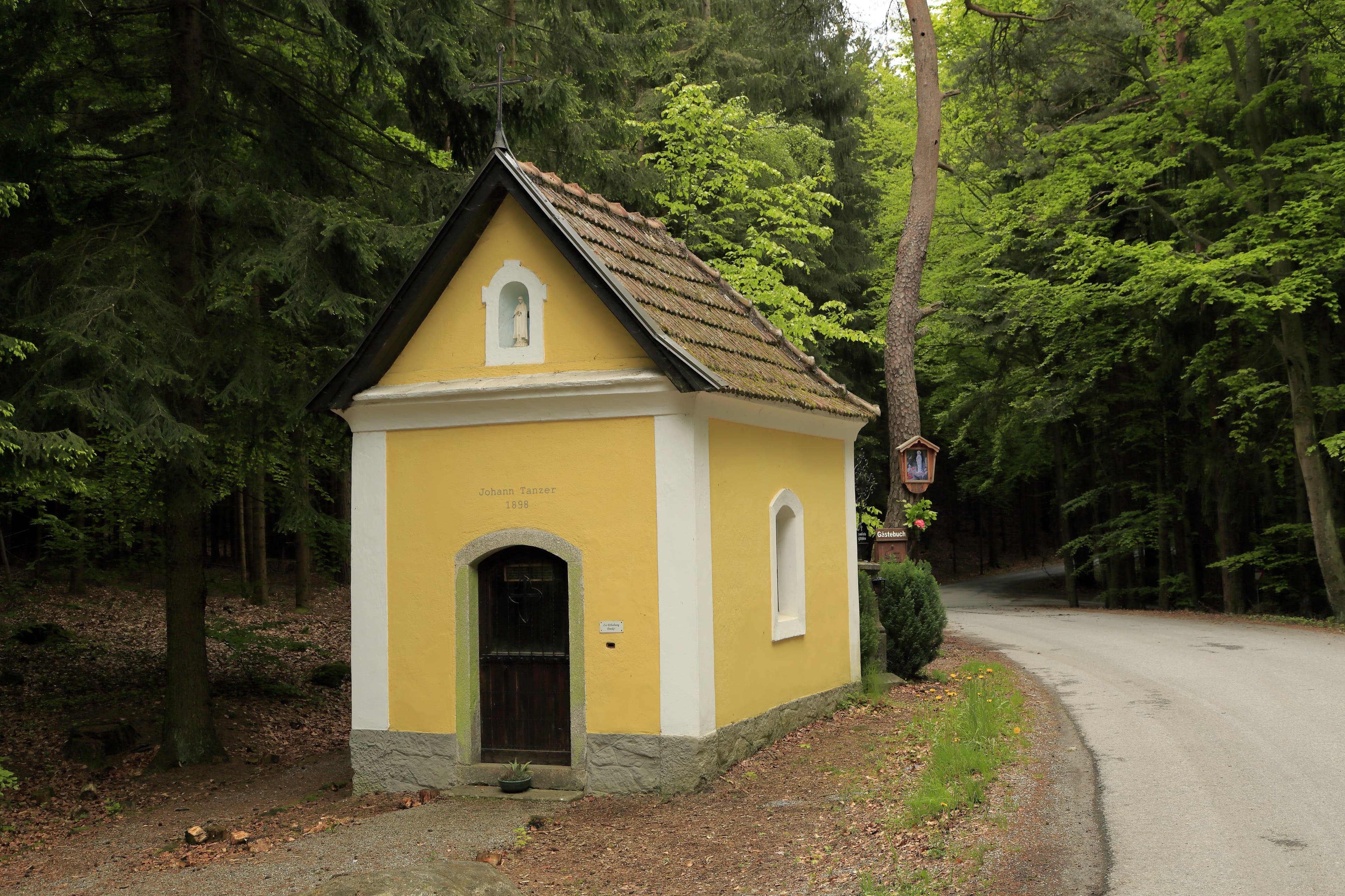 Tanzer Chapel