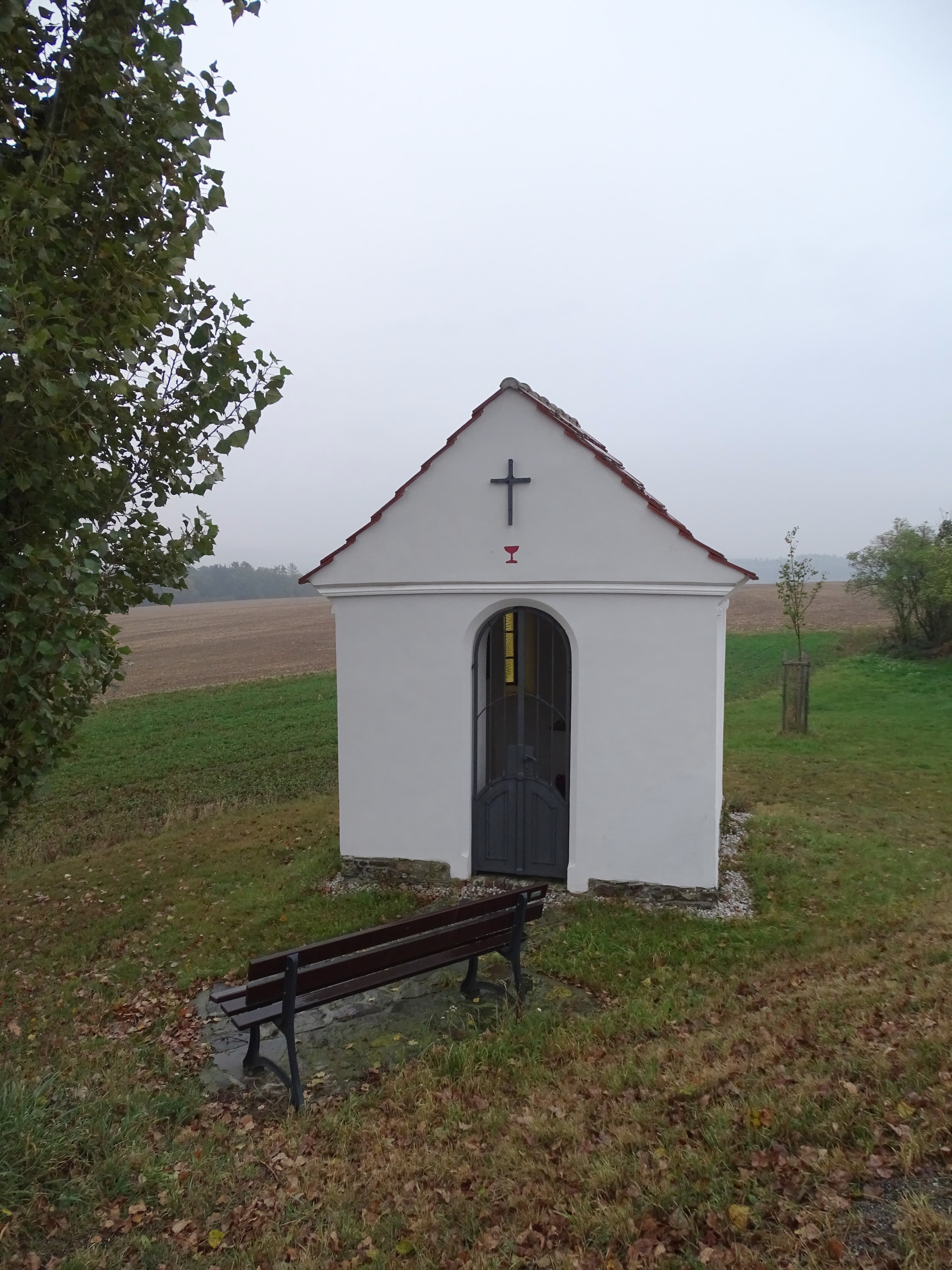 Chapel southeast of Jarov