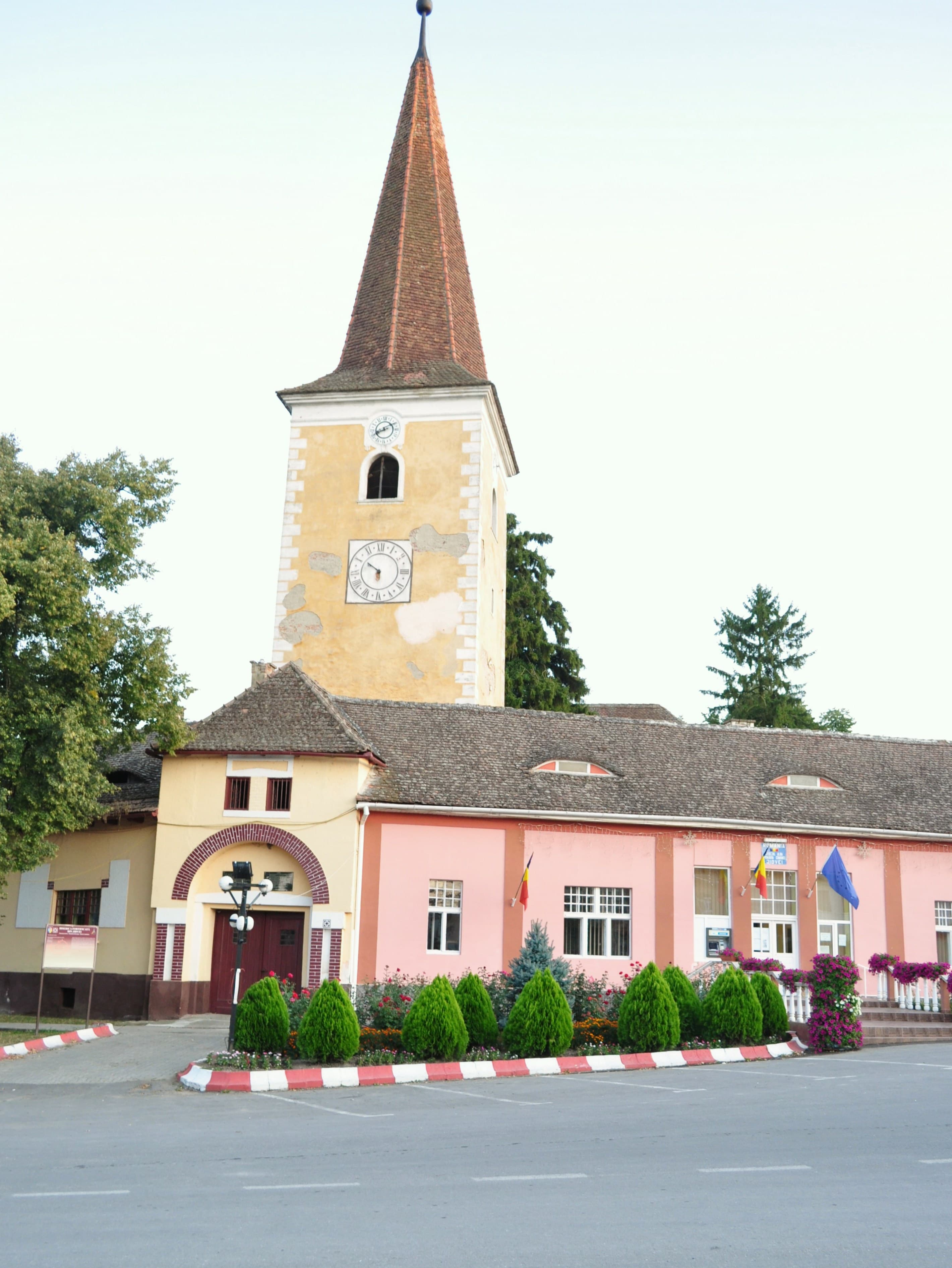 Jidvei fortified church