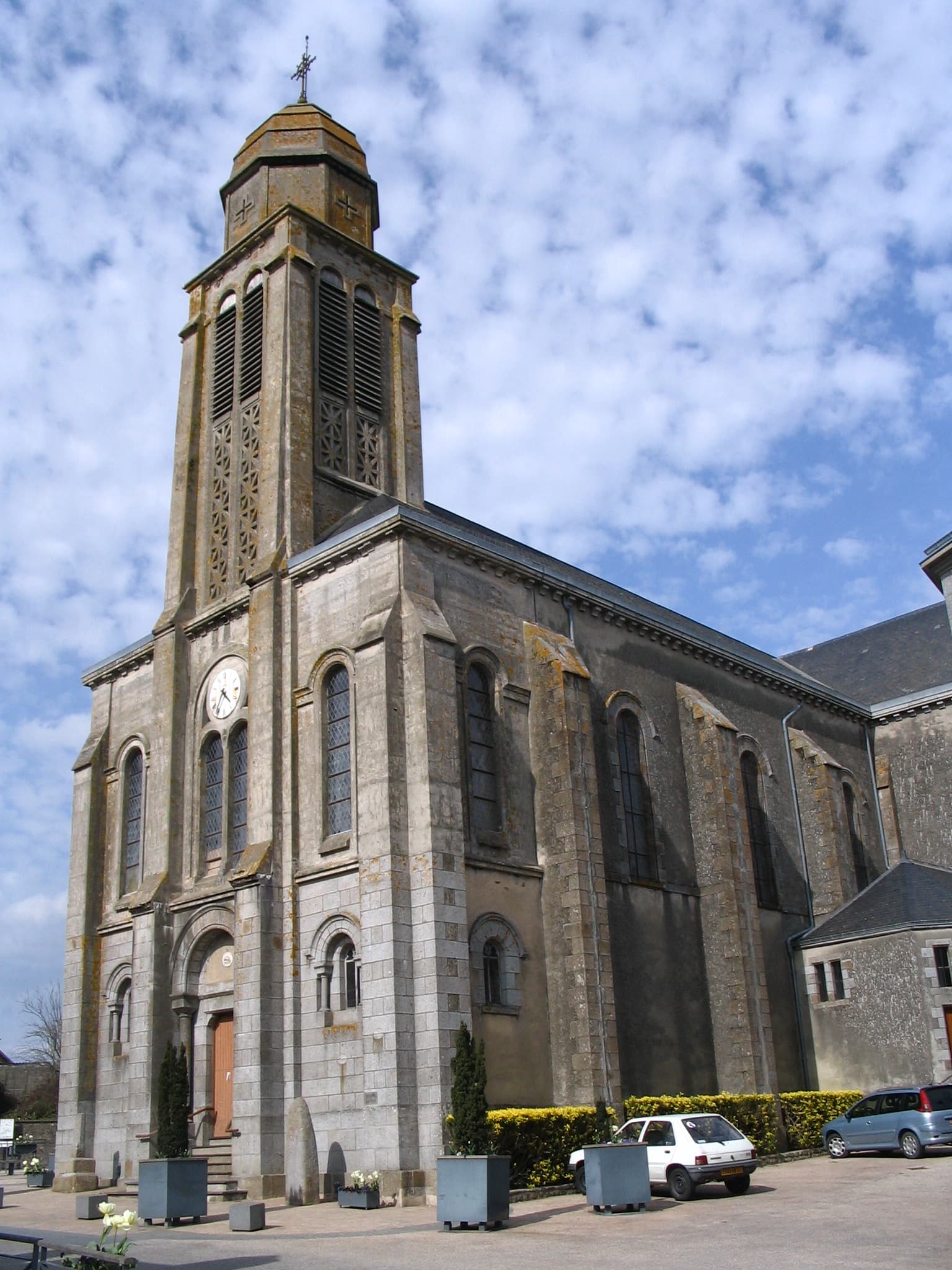 église Saint-Gervais-et-Saint-Protais de Jublains