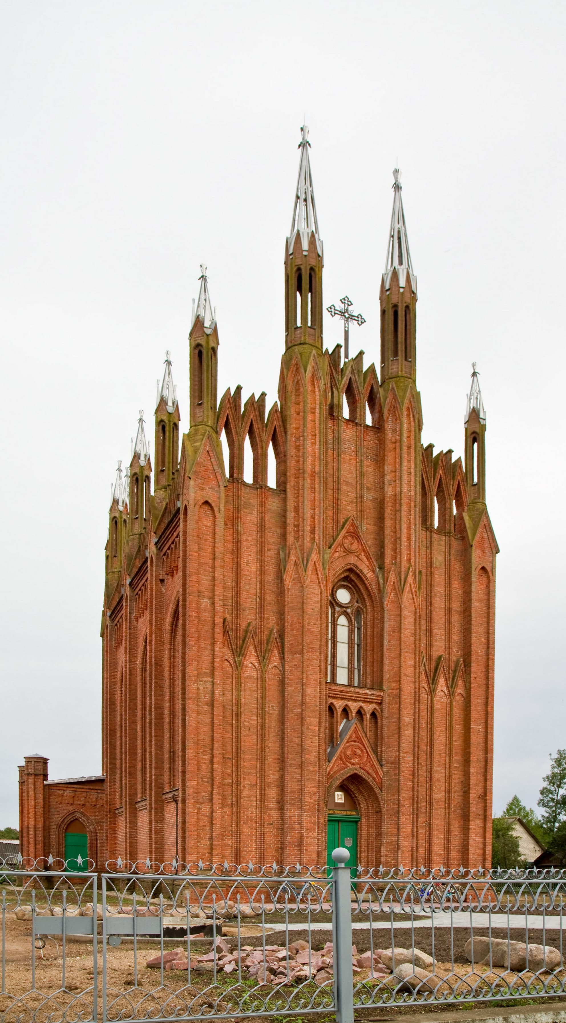 Sarja Church