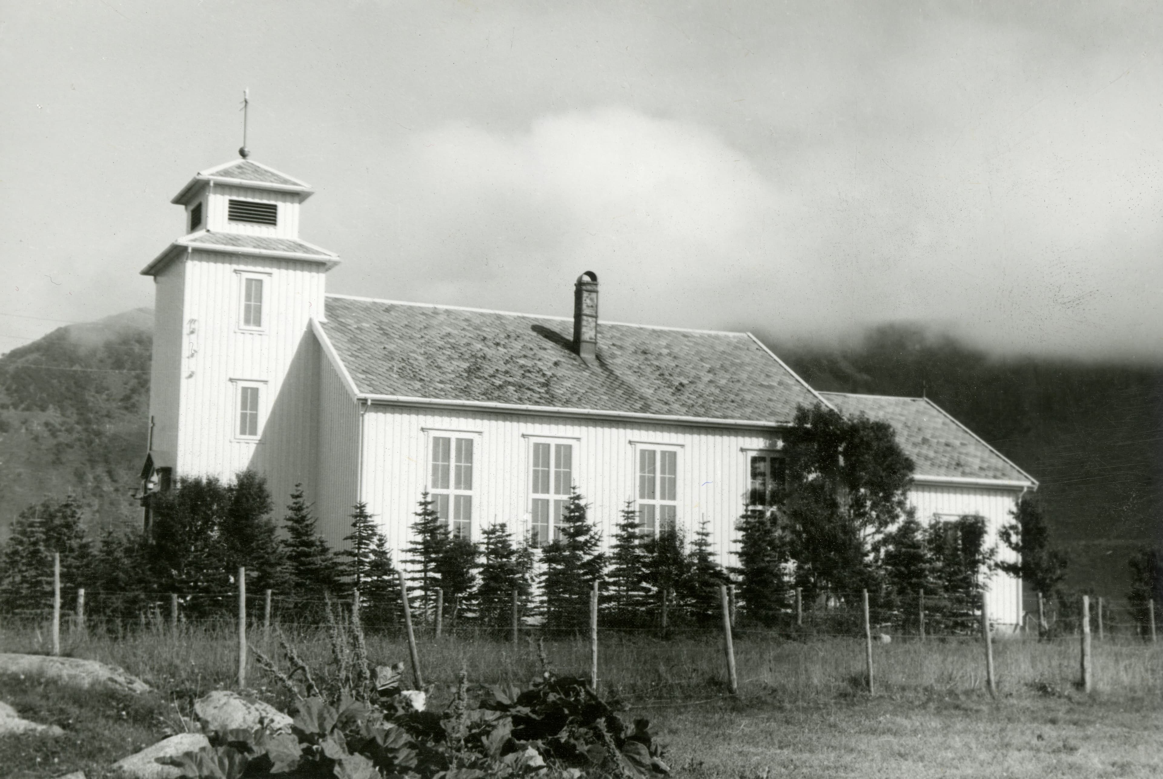 Strandlandet Church