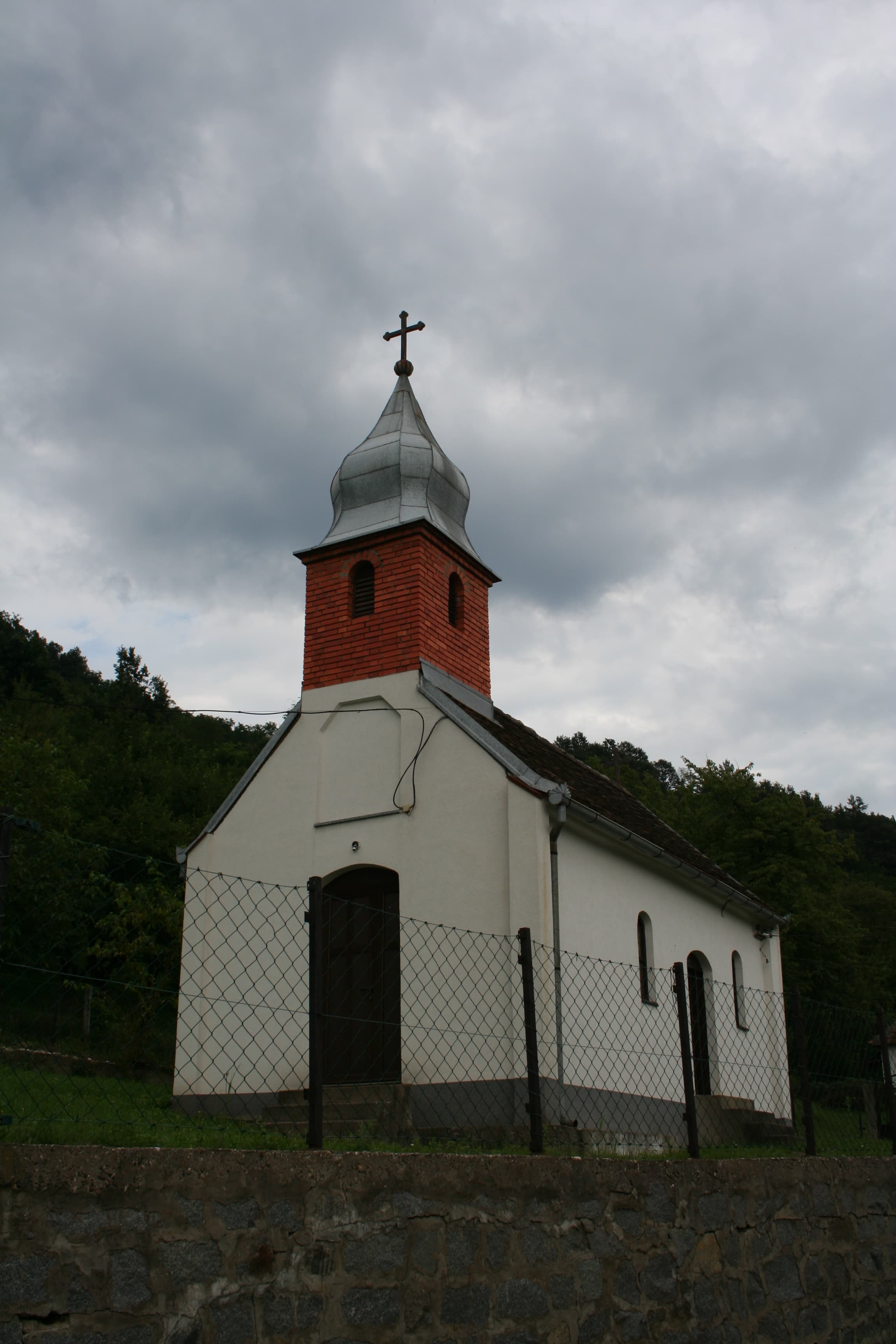 Crkva Svete Trojice (Voljevci)
