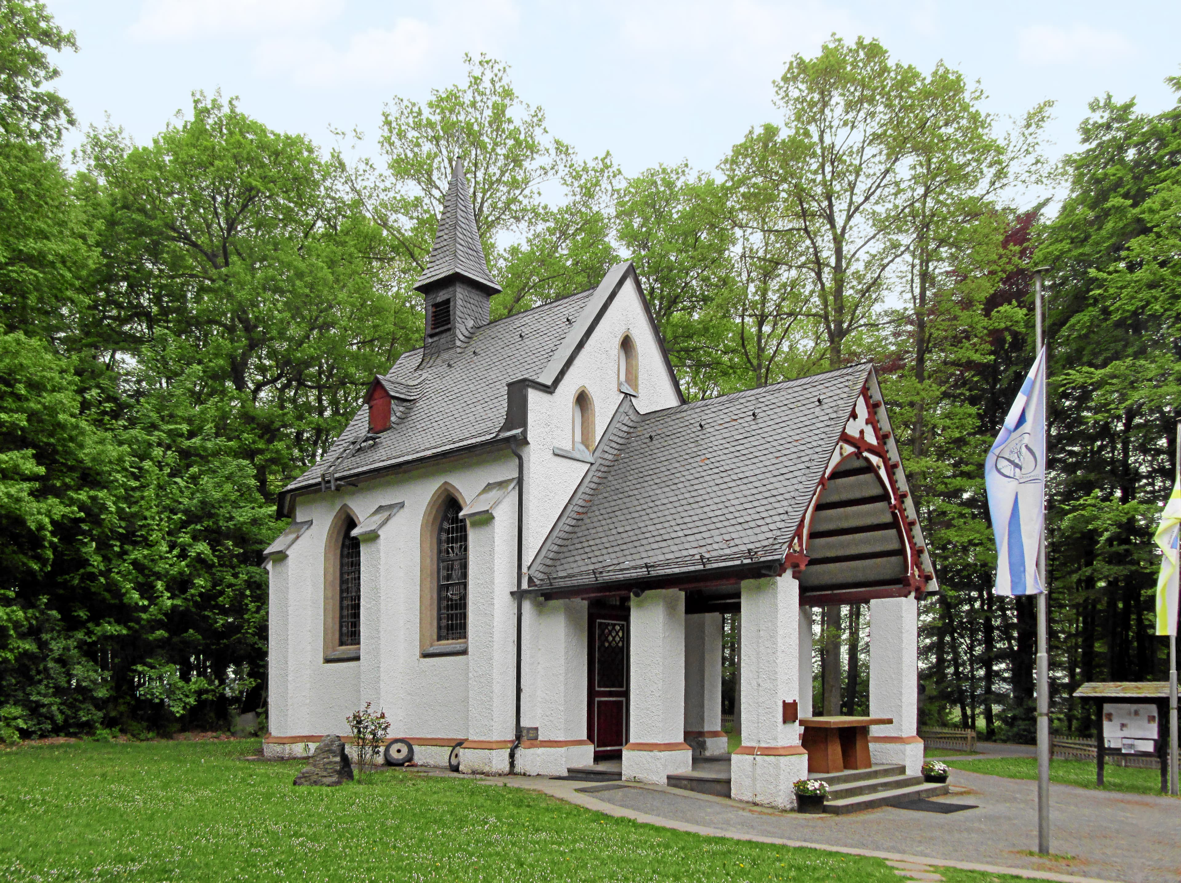 Kapelle Dörnschlade mit Klause