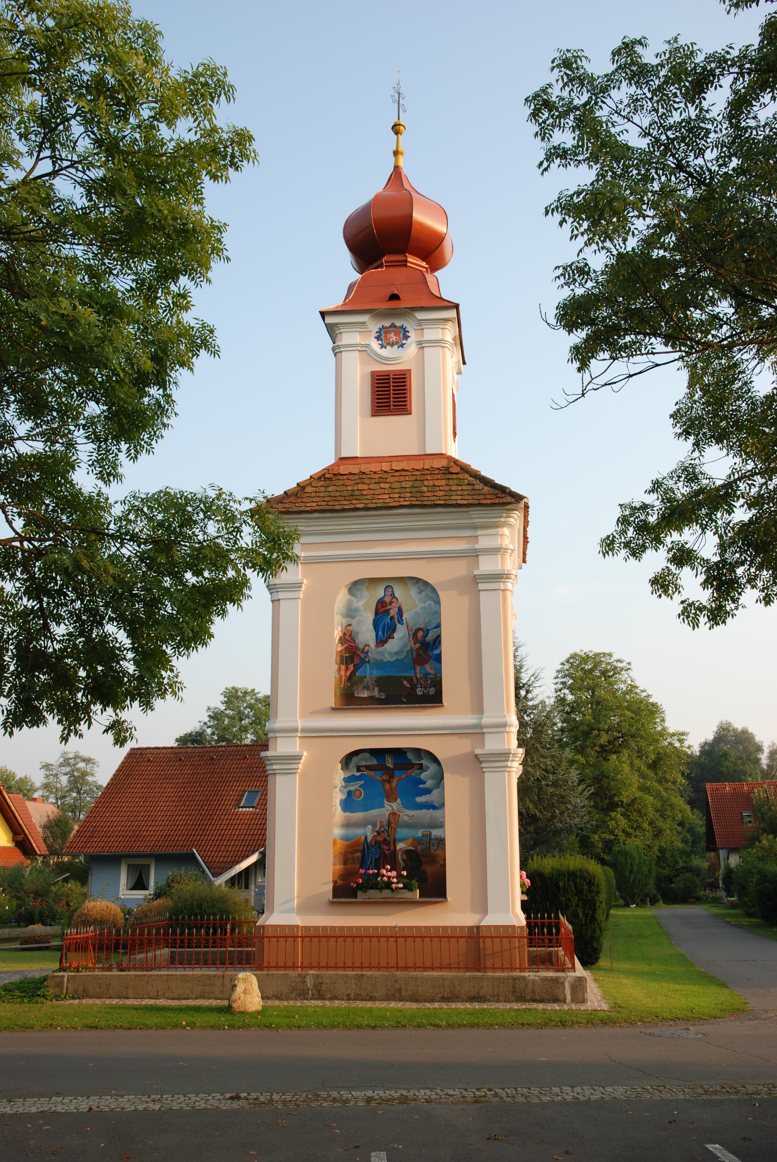 Ortskapelle Weitersfeld, Straß