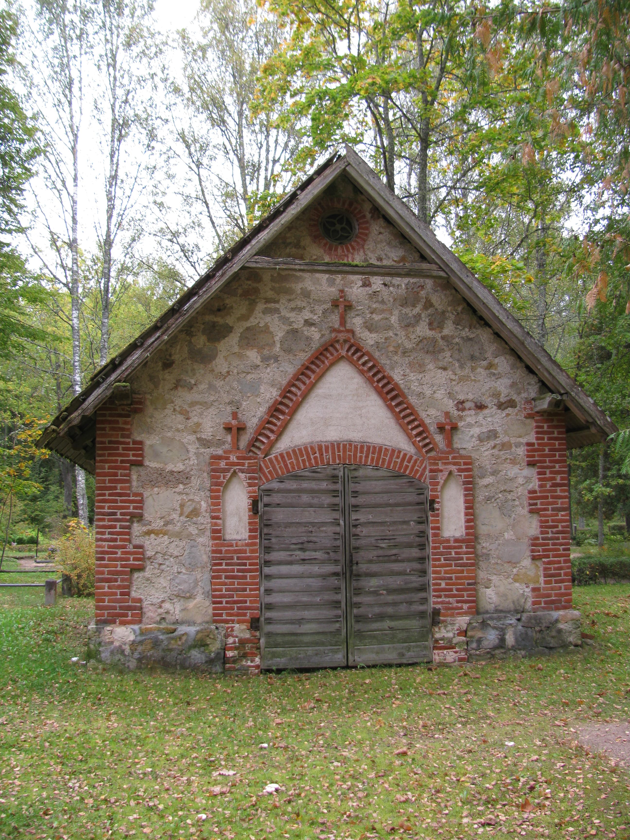 Gaujiena old cemetery chapel