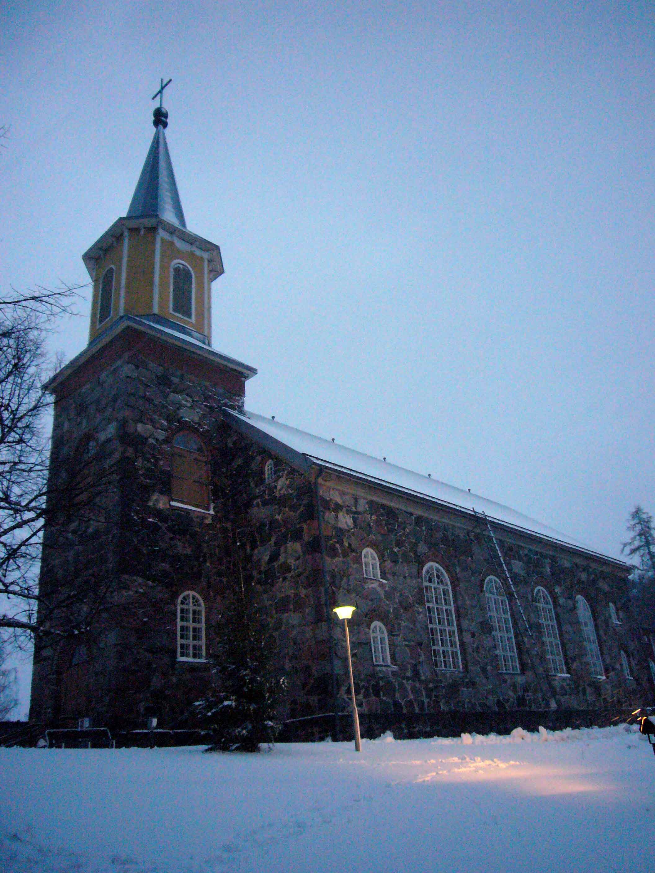 Karjalohja stone church