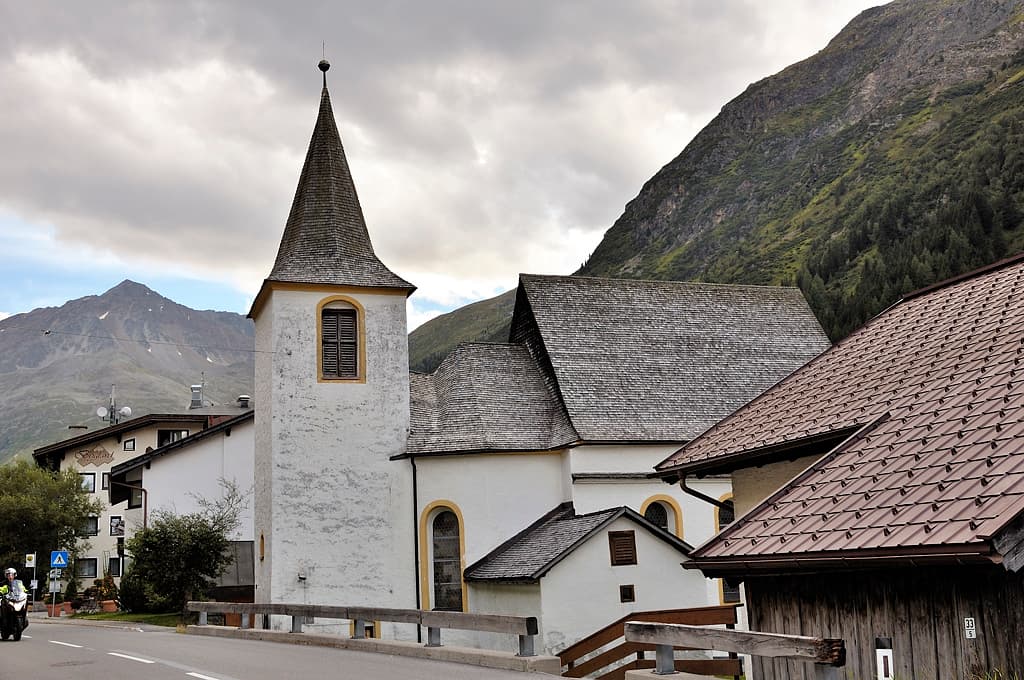 Kath. Pfarrkirche in Plangeross