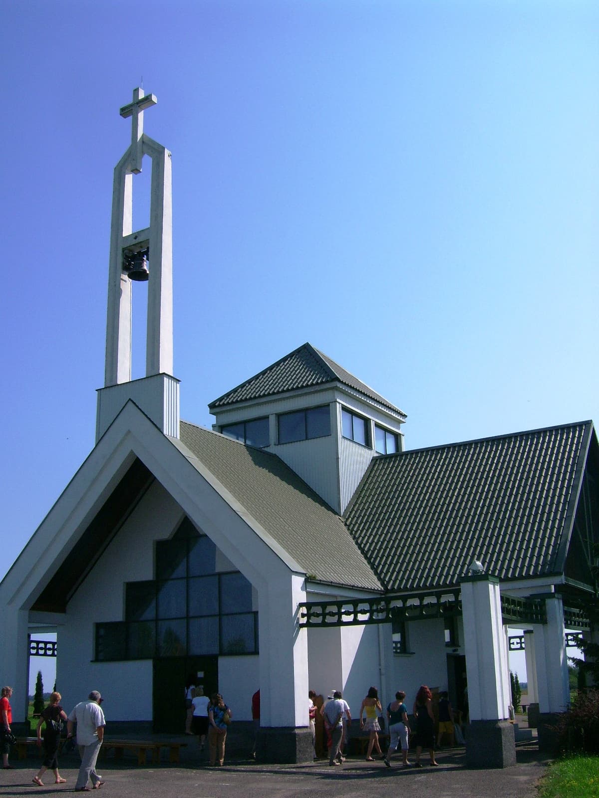 Keturnaujiena chapel