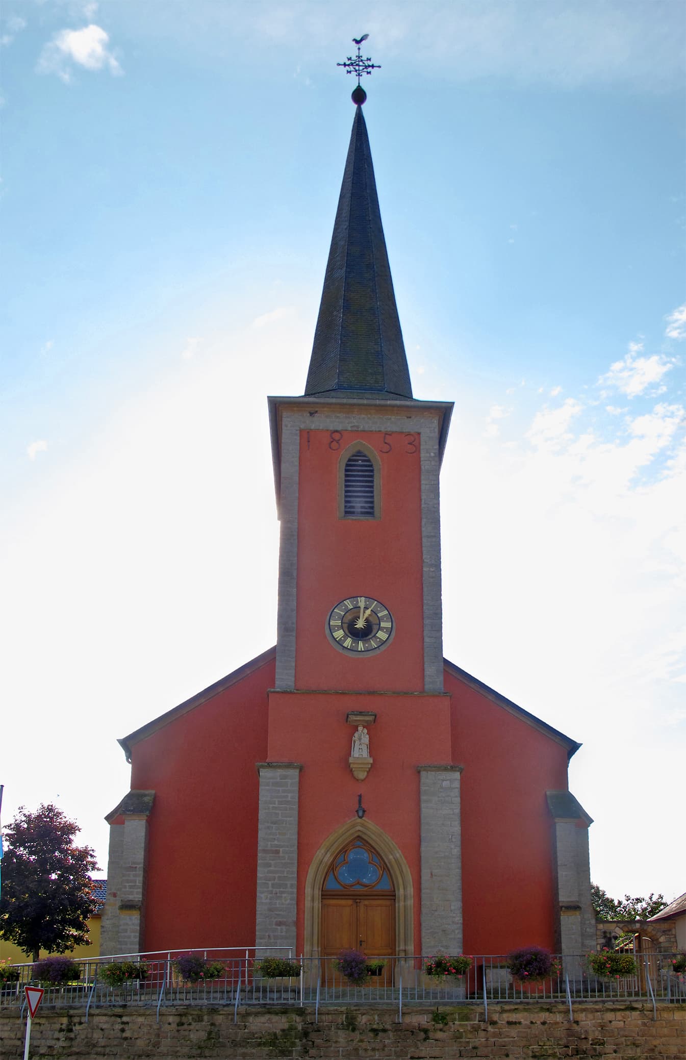 Église de la Nativité de la Bienheureuse-Vierge-Marie