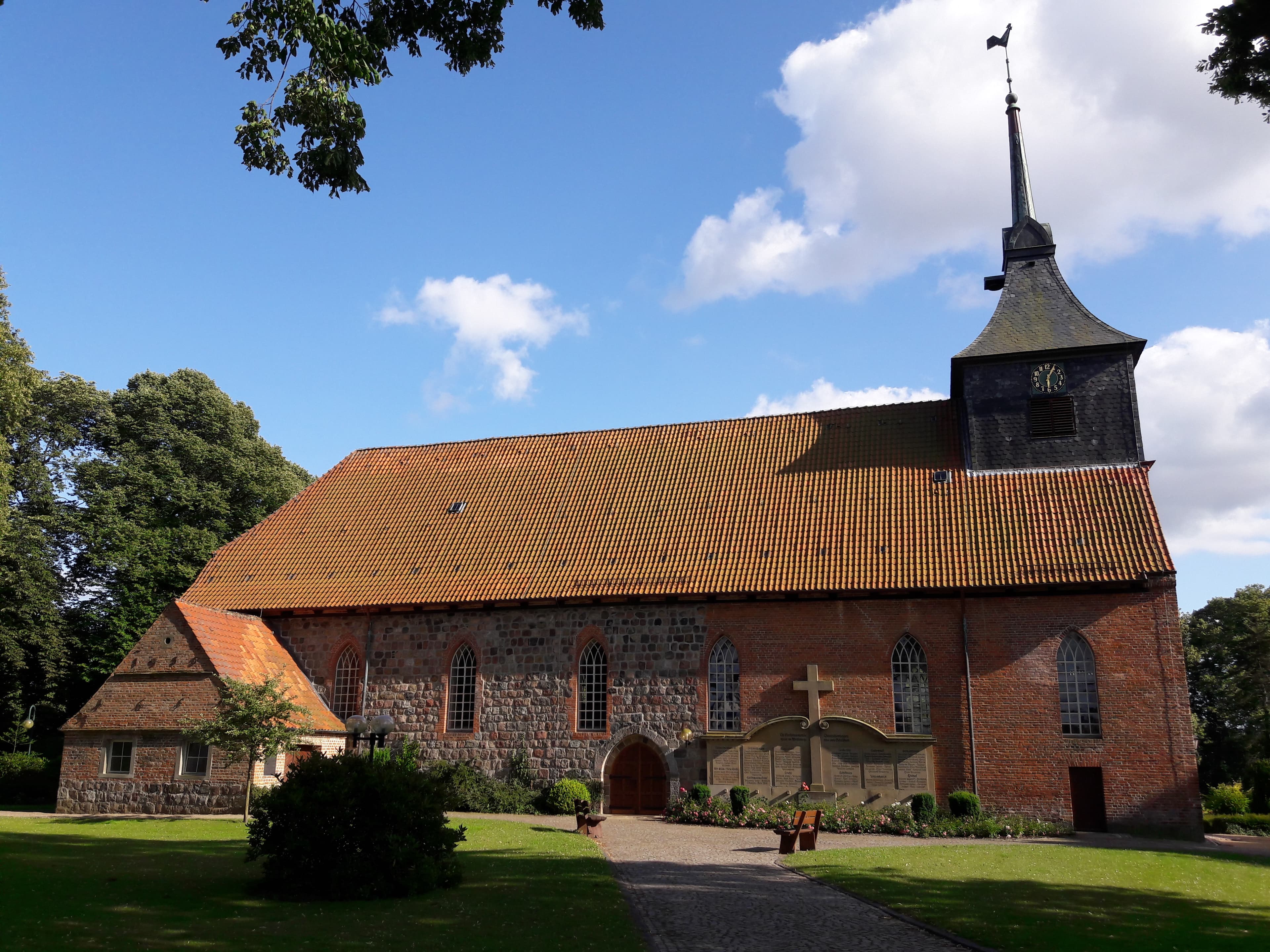 Dänischenhagen Church