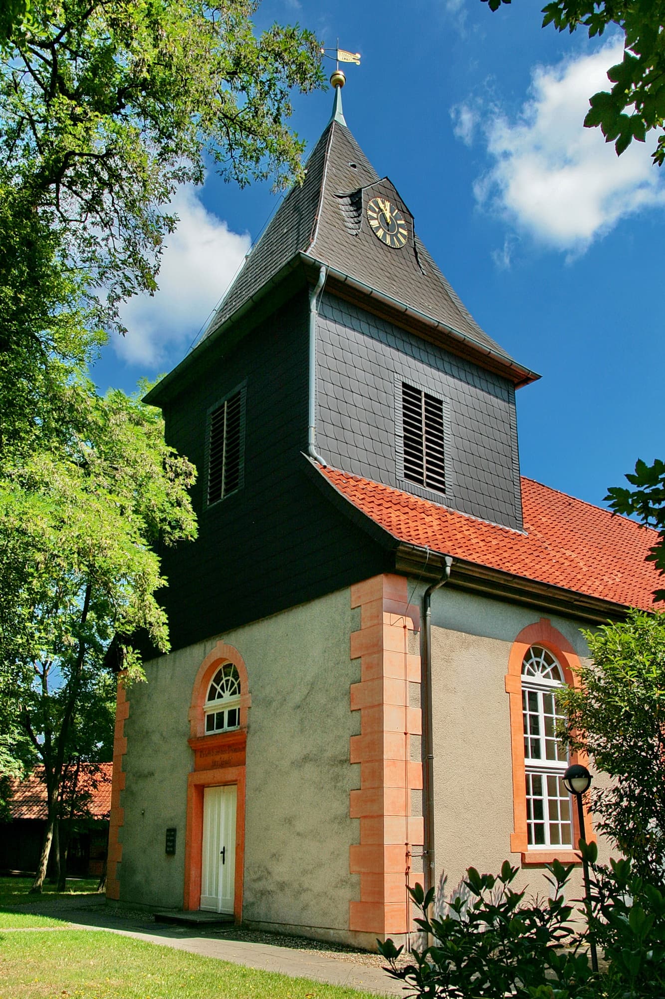 Eltze church