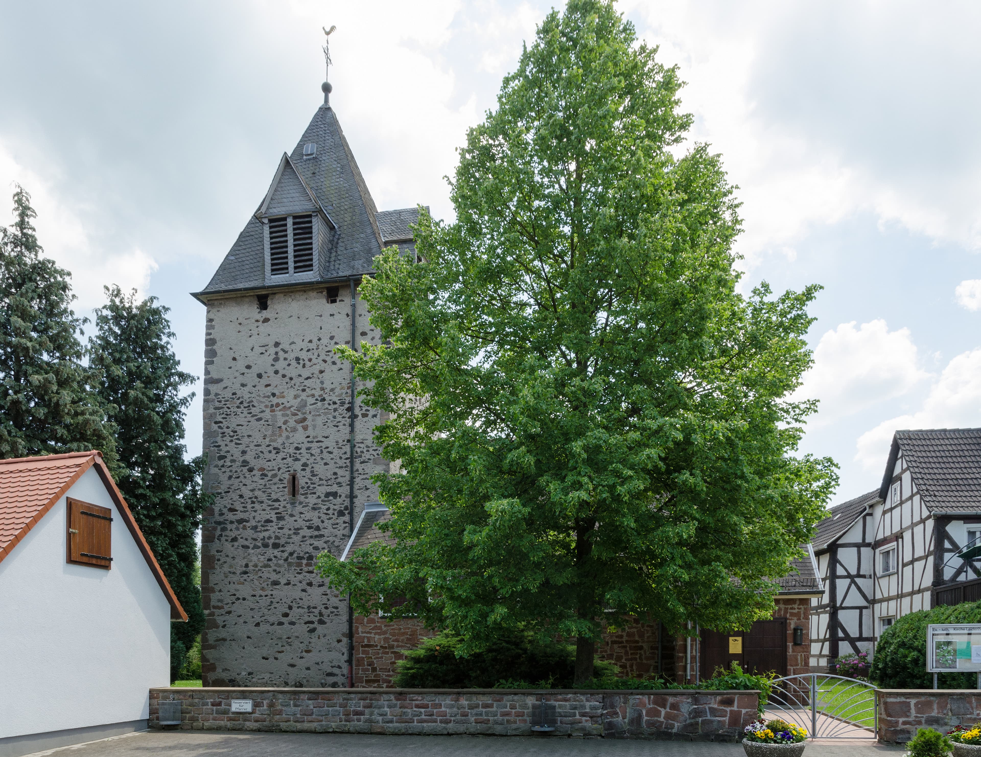 Kirche Leidenhofen