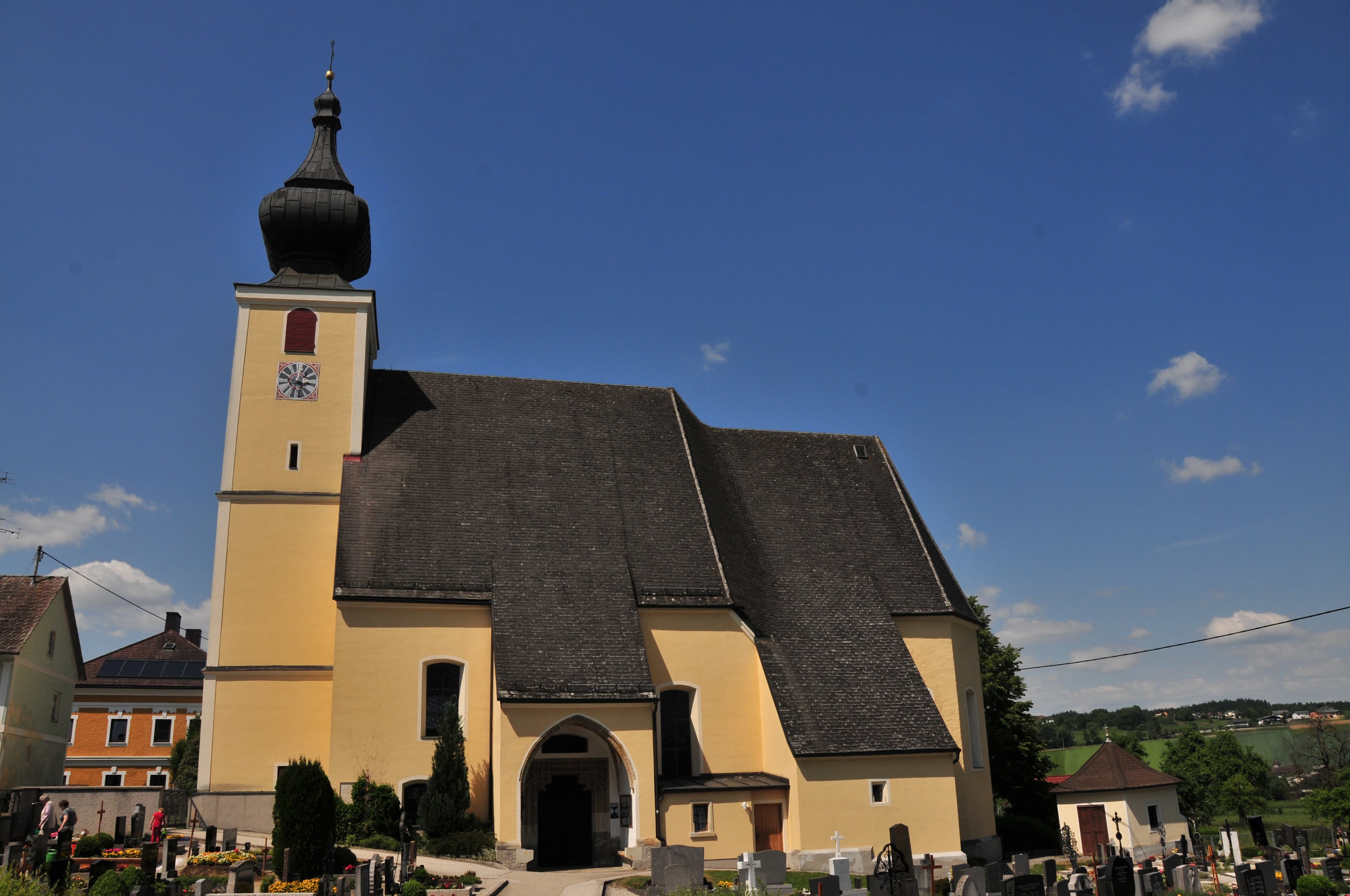 Parish church in Neukirchen near Lambach