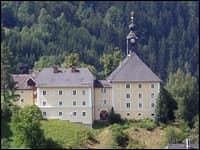 Castle and parish church Donnersbach