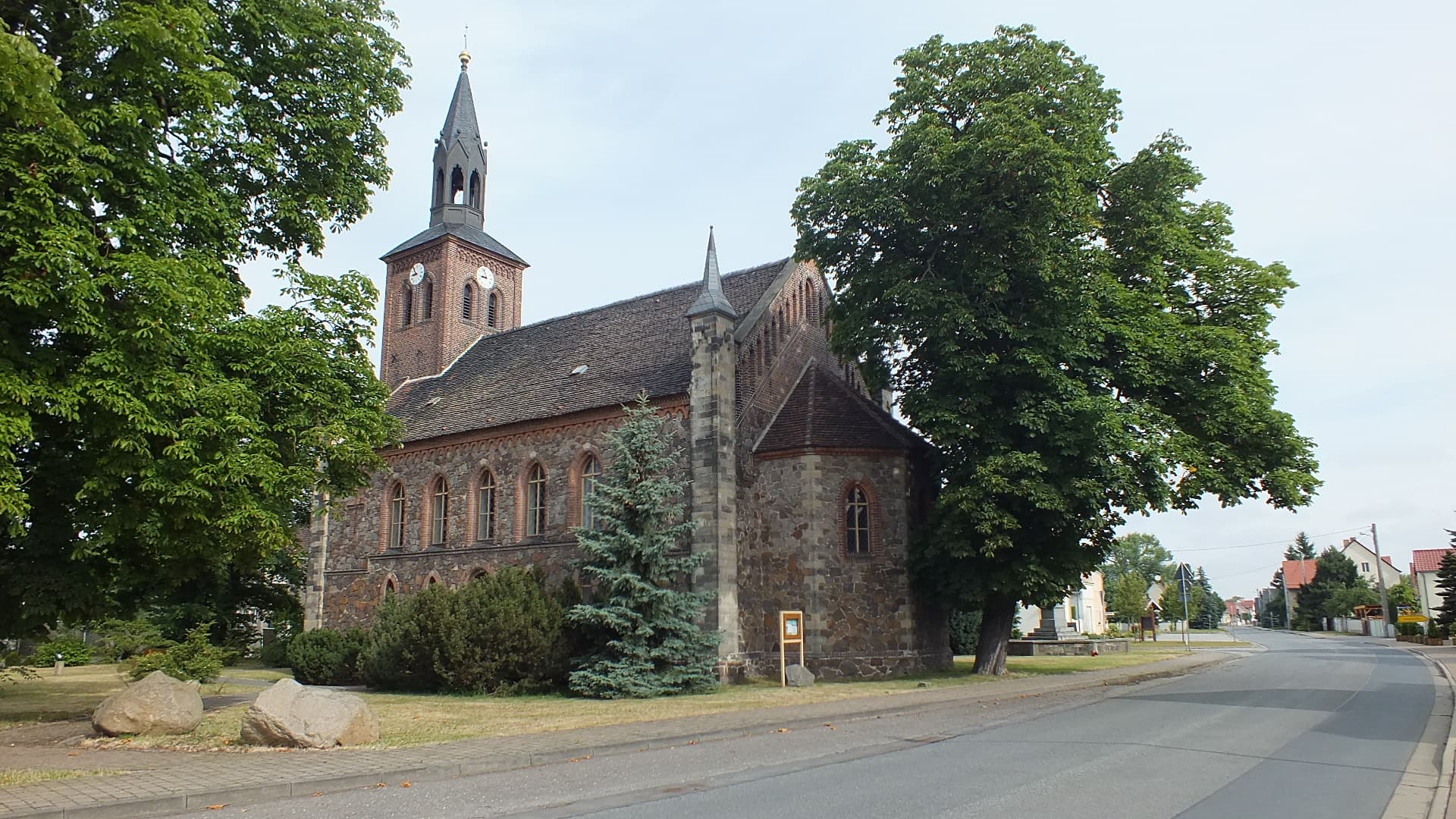 Village church Züllsdorf