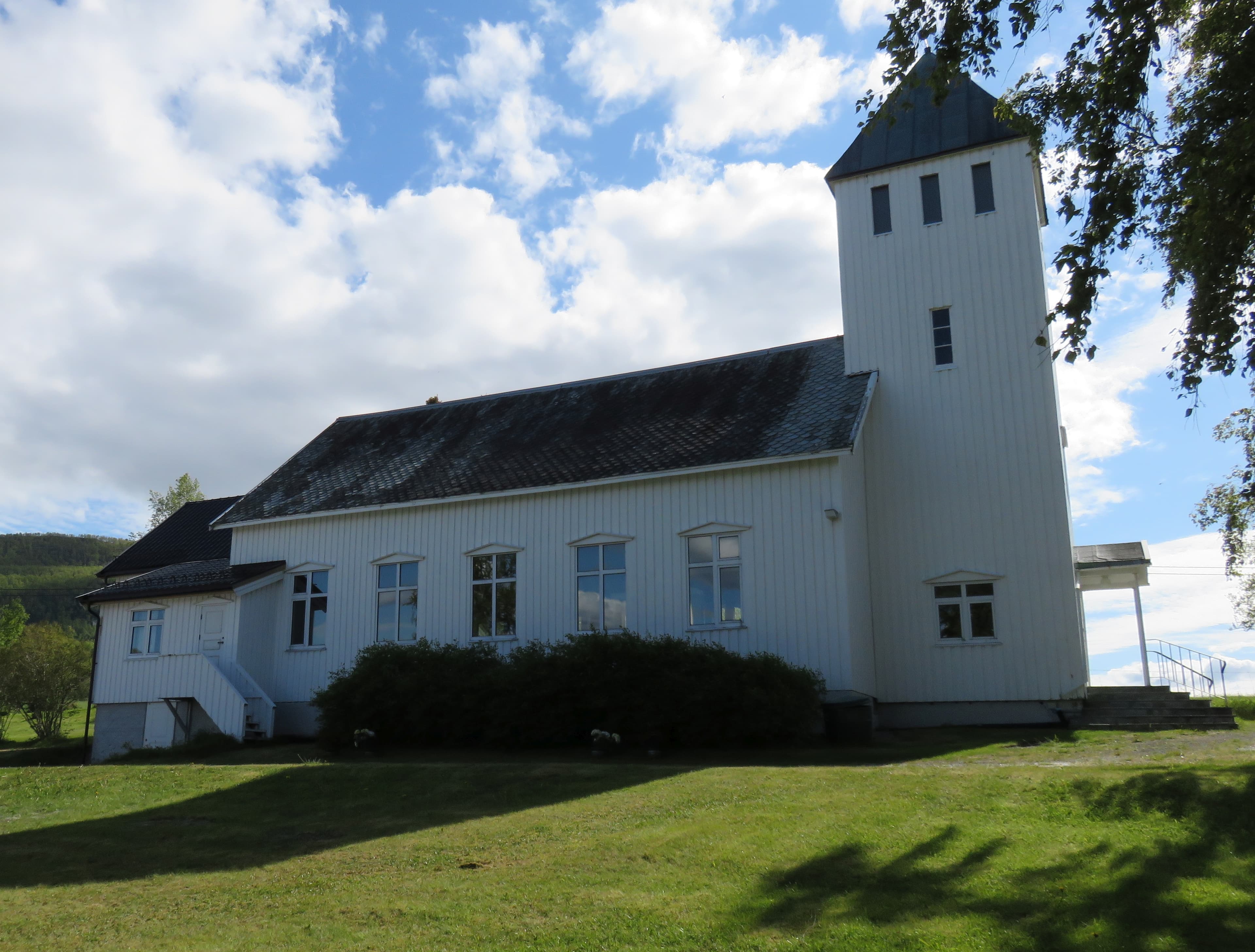 Kjeldebotn Church