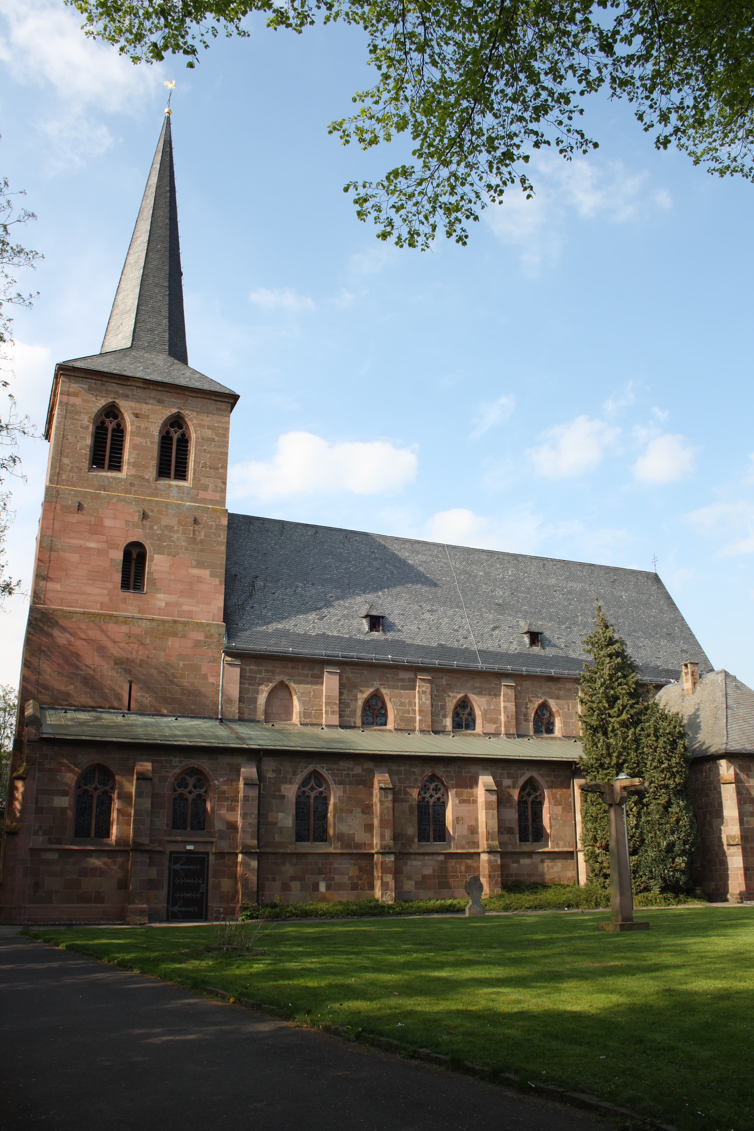 St. Heribert