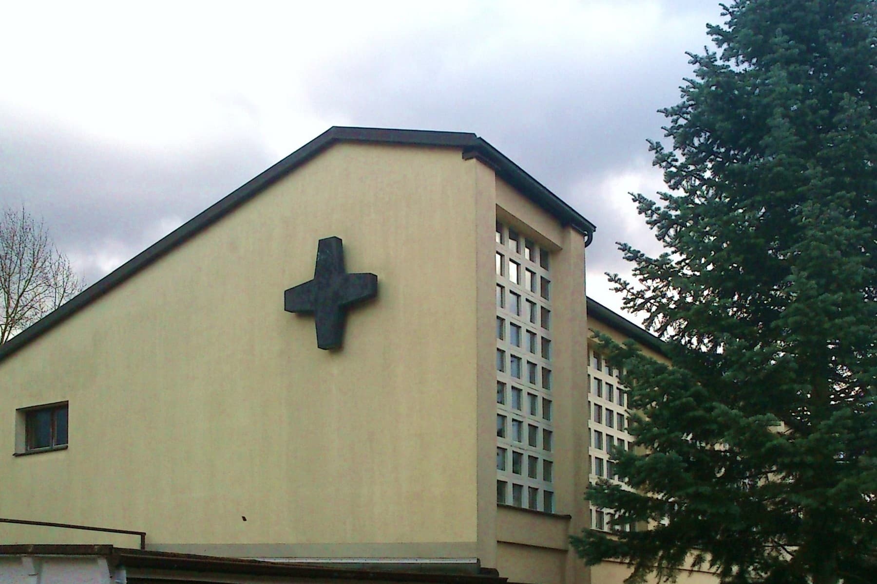 Kirche Zum Heiligen Kreuz