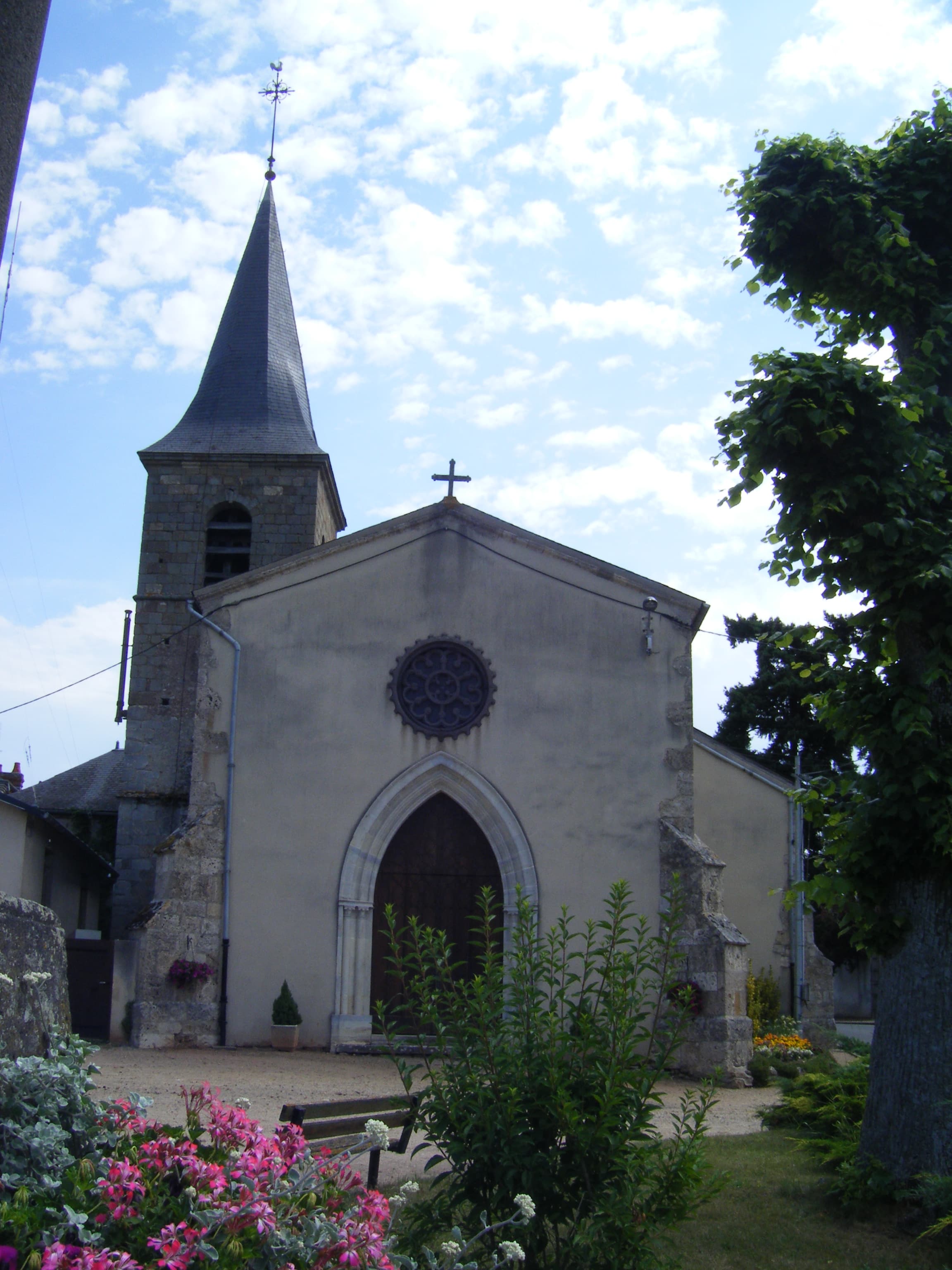 Église Saint-Gérand-et-Saint-Julien de Saint-Gérand-de-Vaux