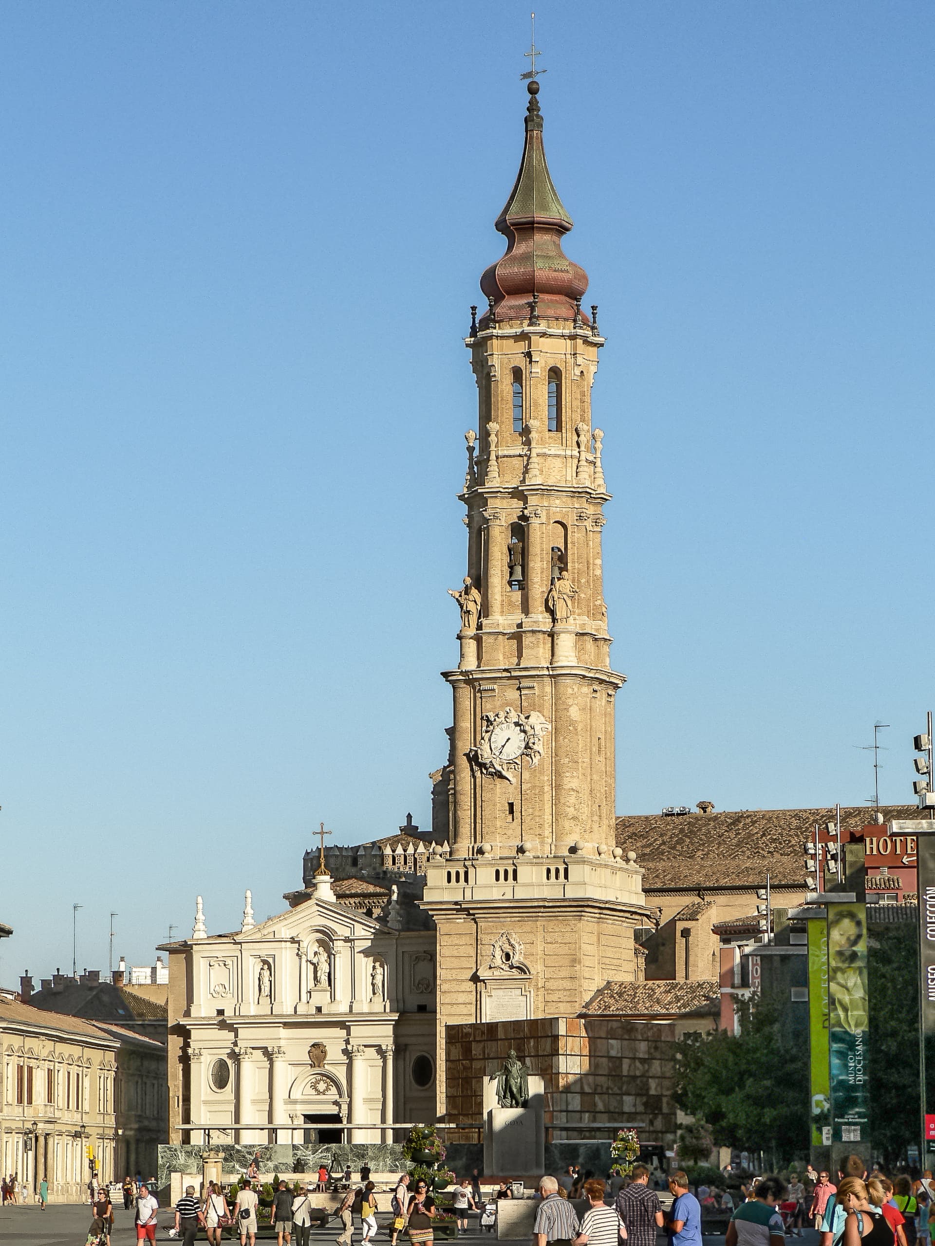 Cathedral of the Savior in his Epiphany of Zaragoza