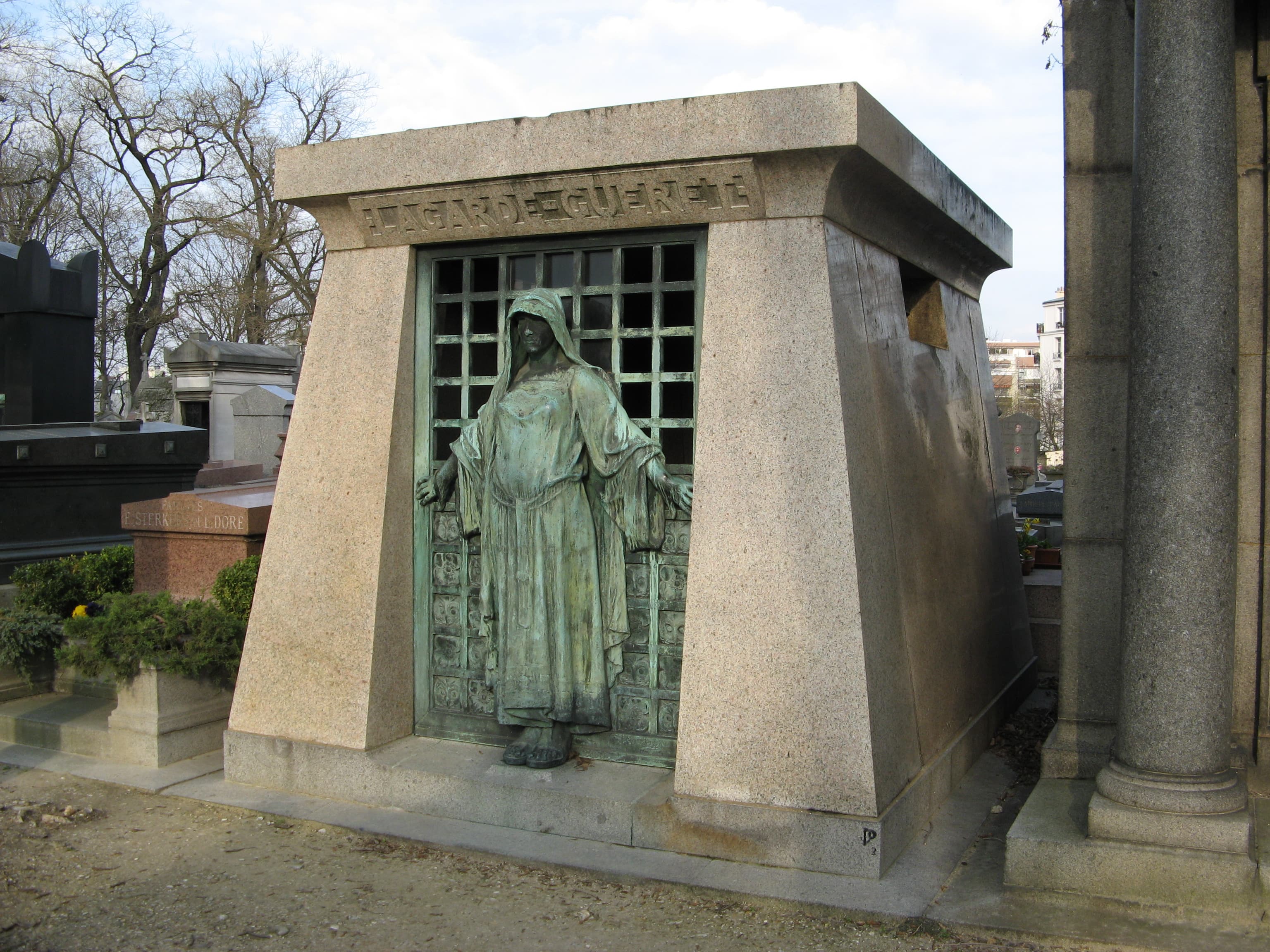 Grave of Lagarde-Gueret