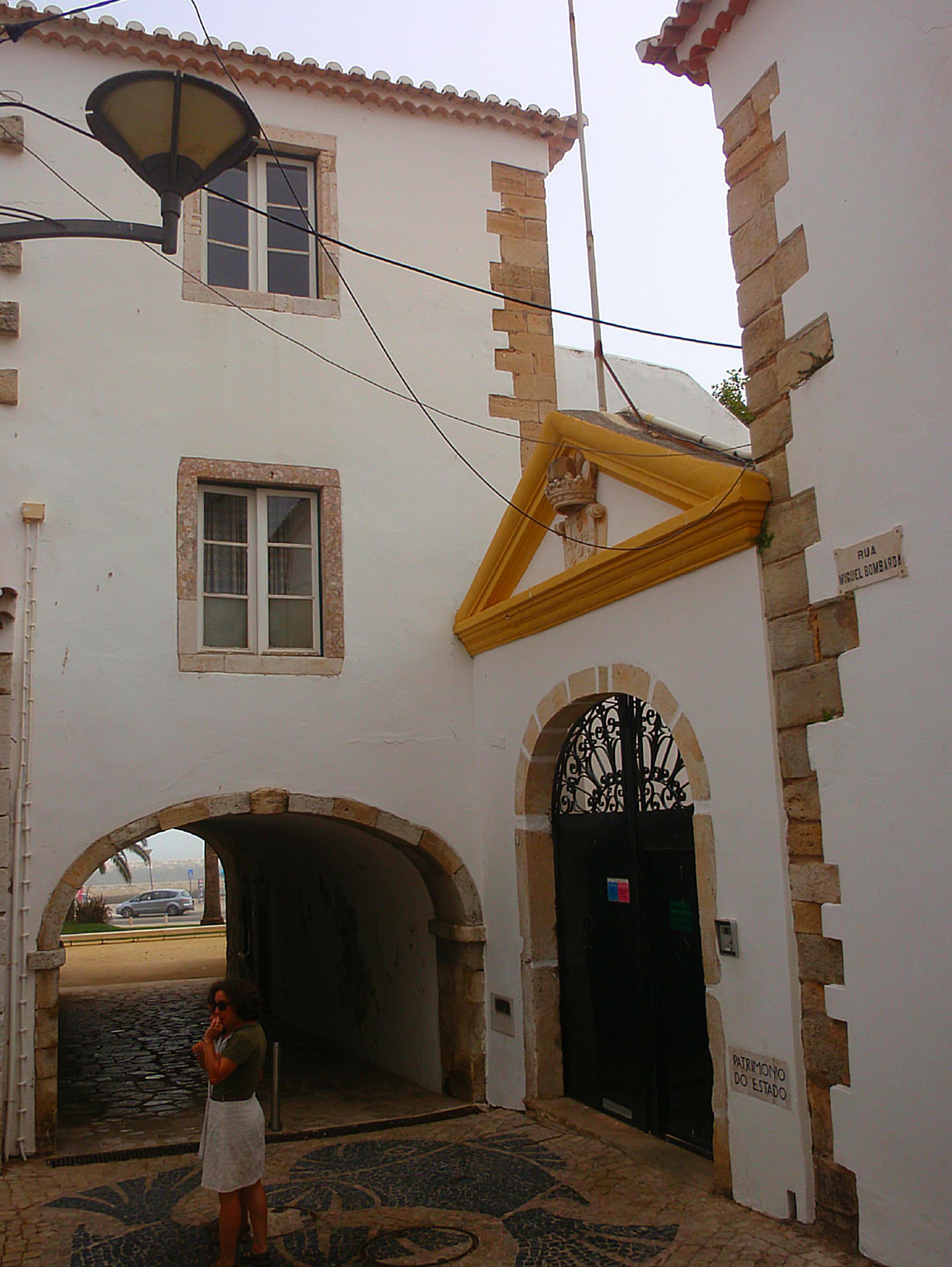 Igreja de S. Bárbara e Arco de S. Gonçalo