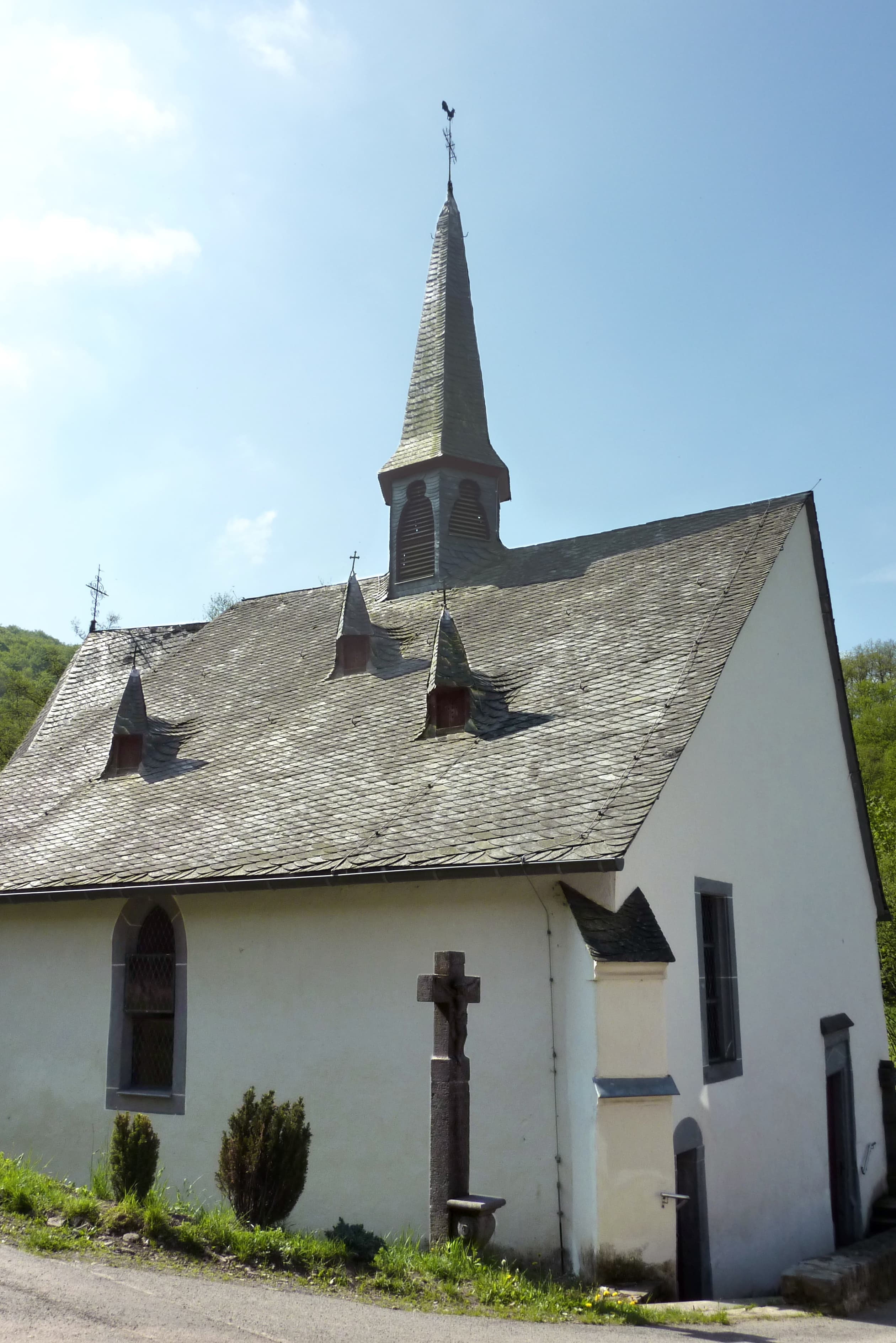 St. Jost (Langenfeld)