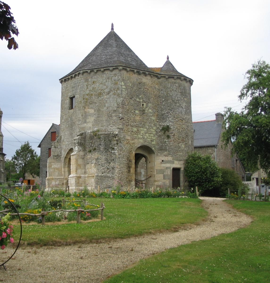 Chapelle Sainte-Eutrope de Langourla