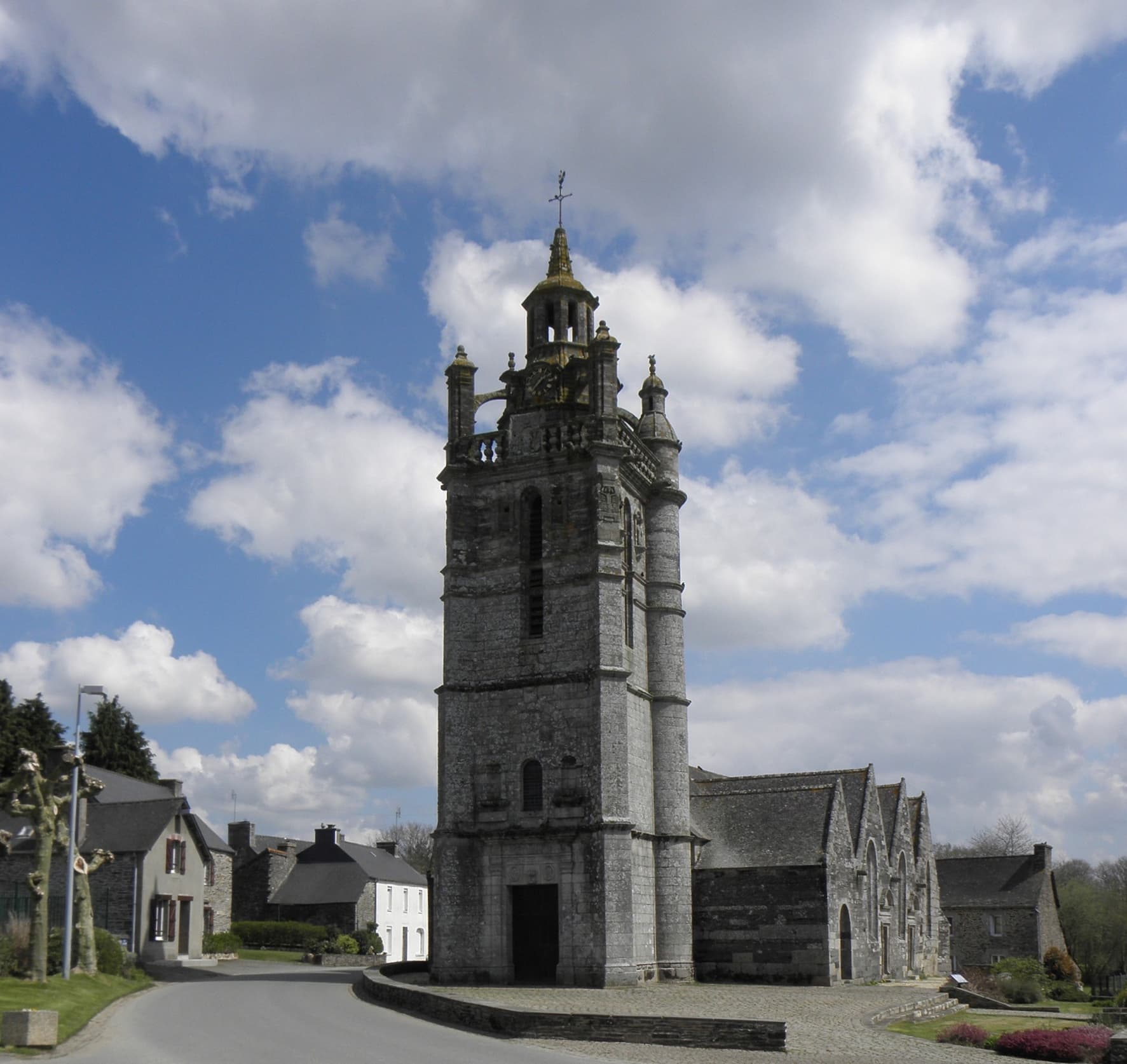 Église Saint-Gildas (Laniscat)