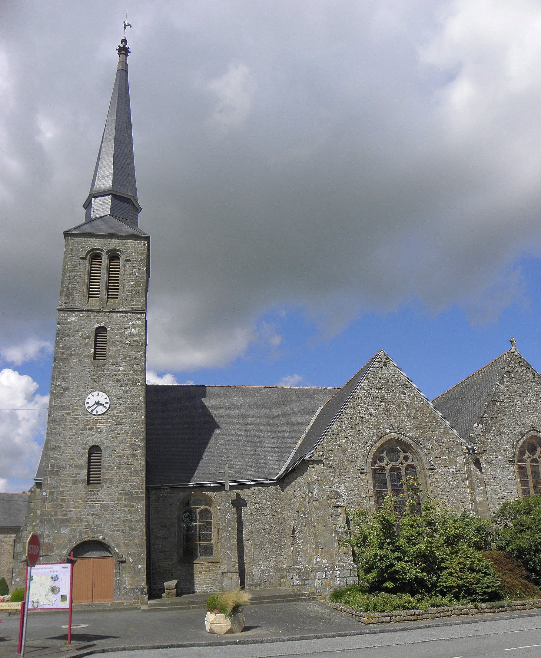 église Saint-Crépin-et-Saint-Crépinien de Larchamp