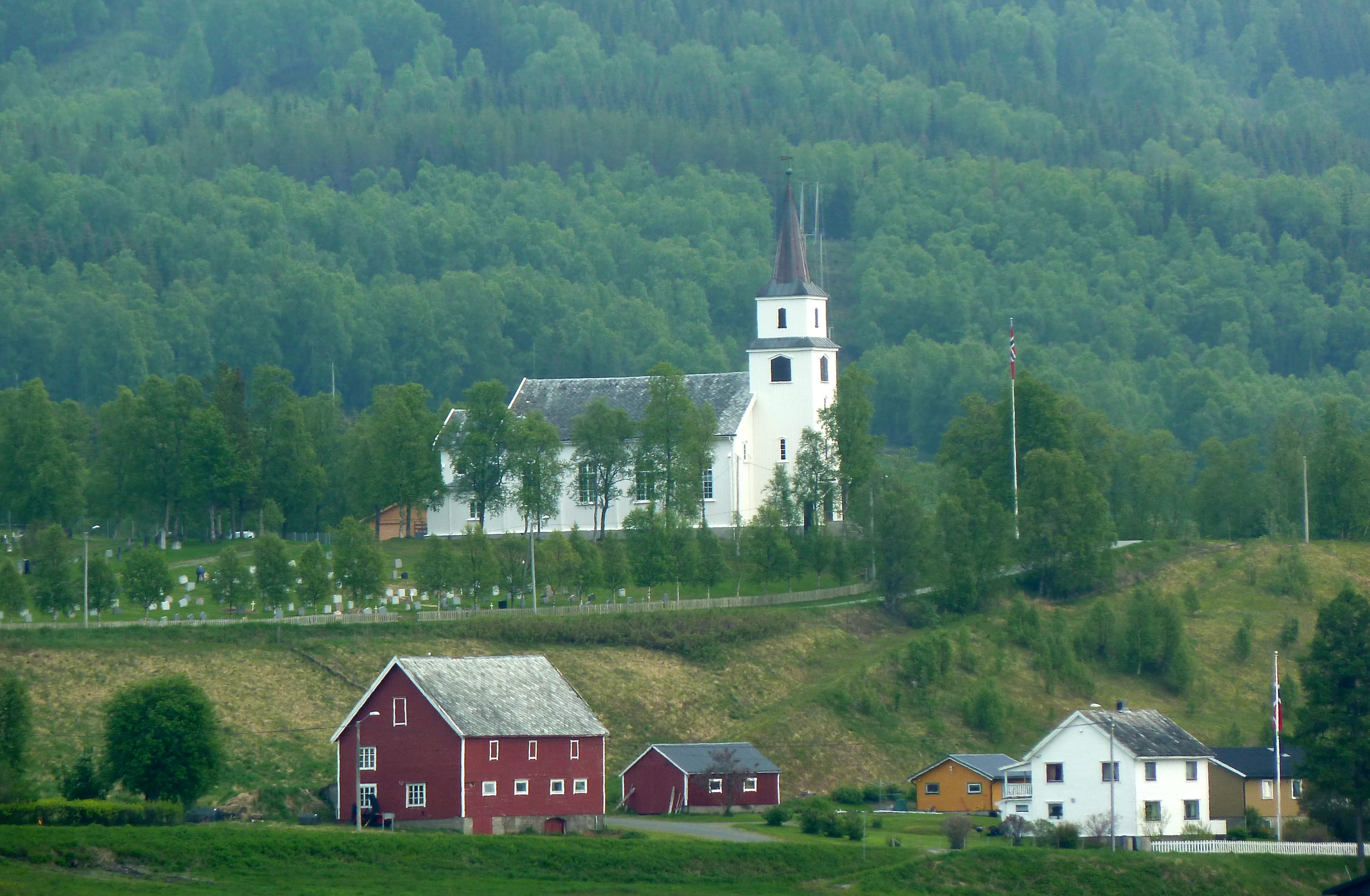 Lavangen Church
