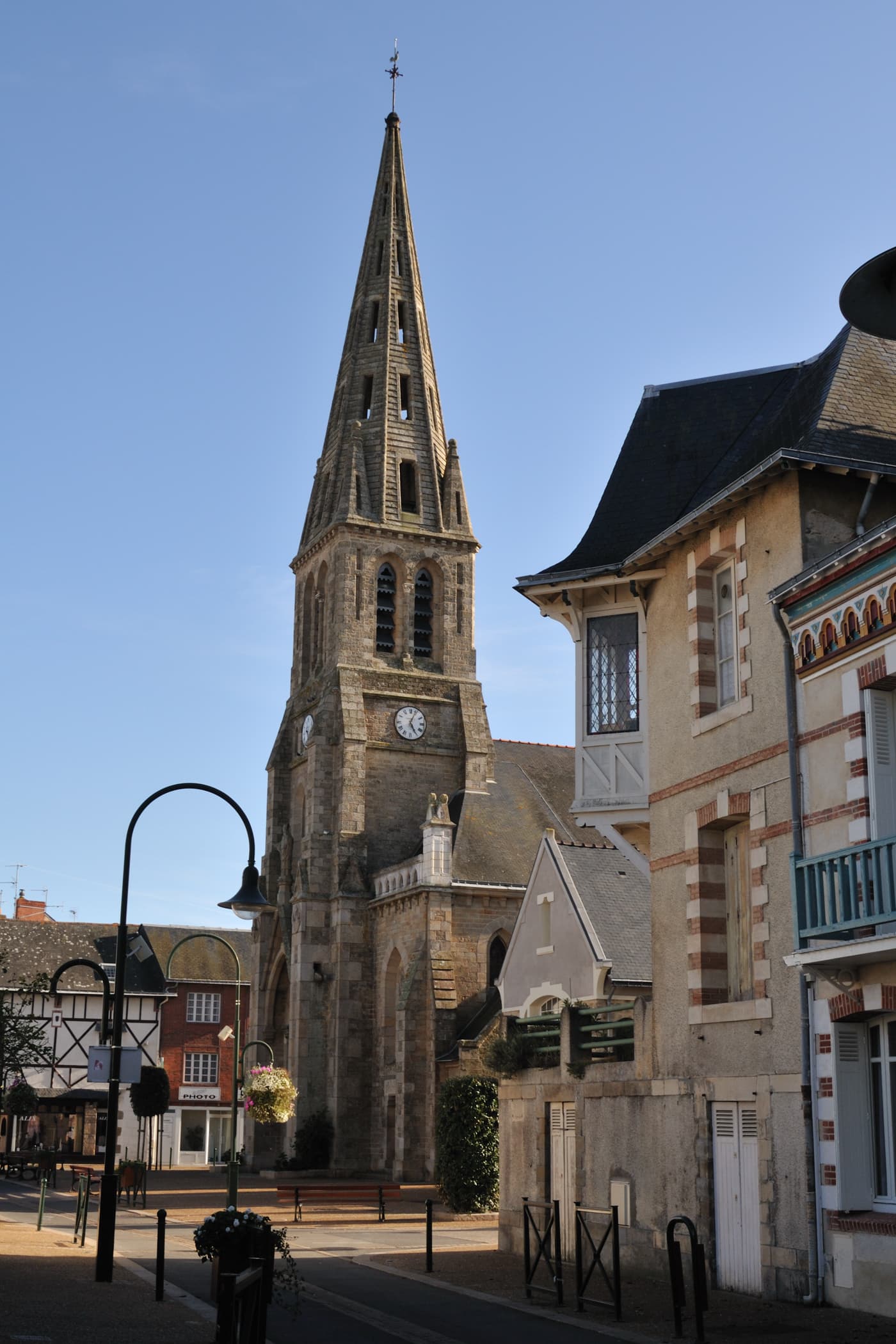 St Nicholas, Le Pouliguen