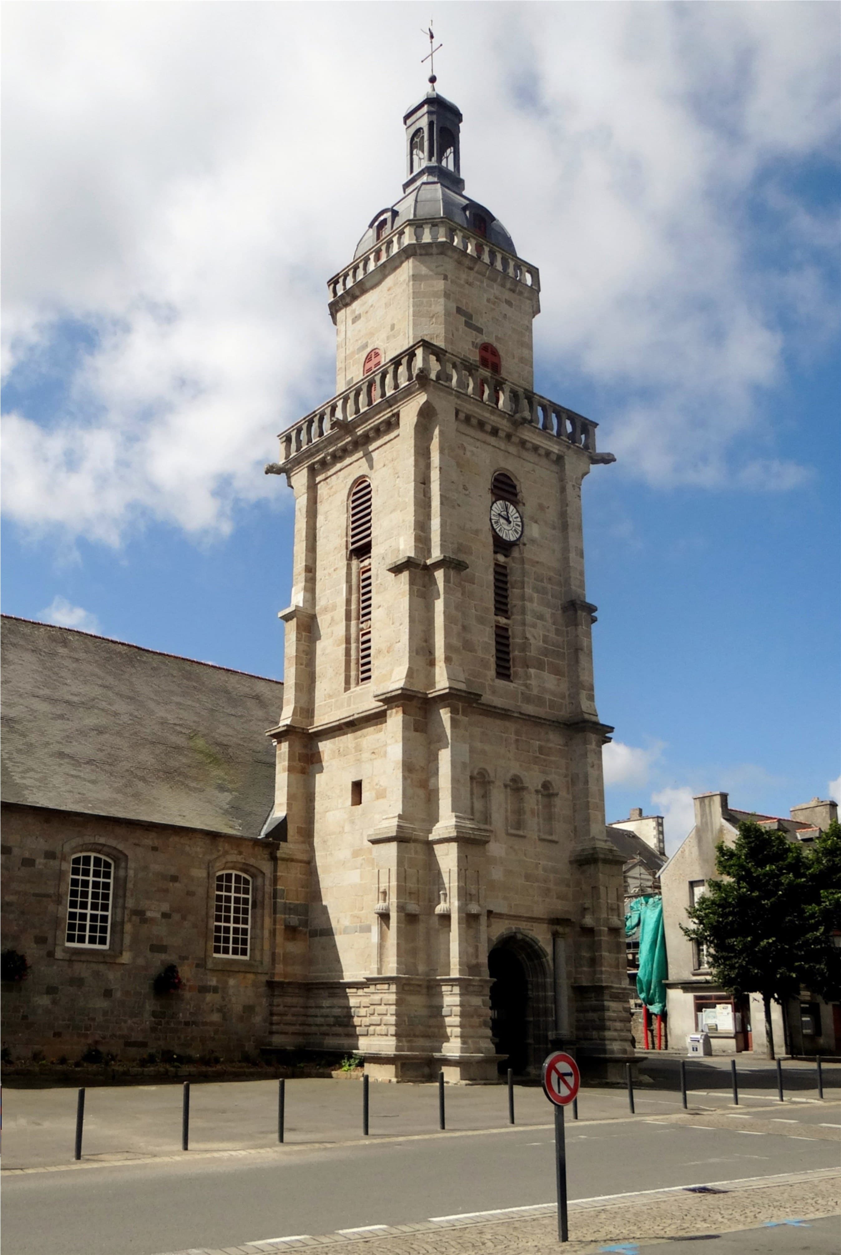 Église Saint-Michel de Lesneven