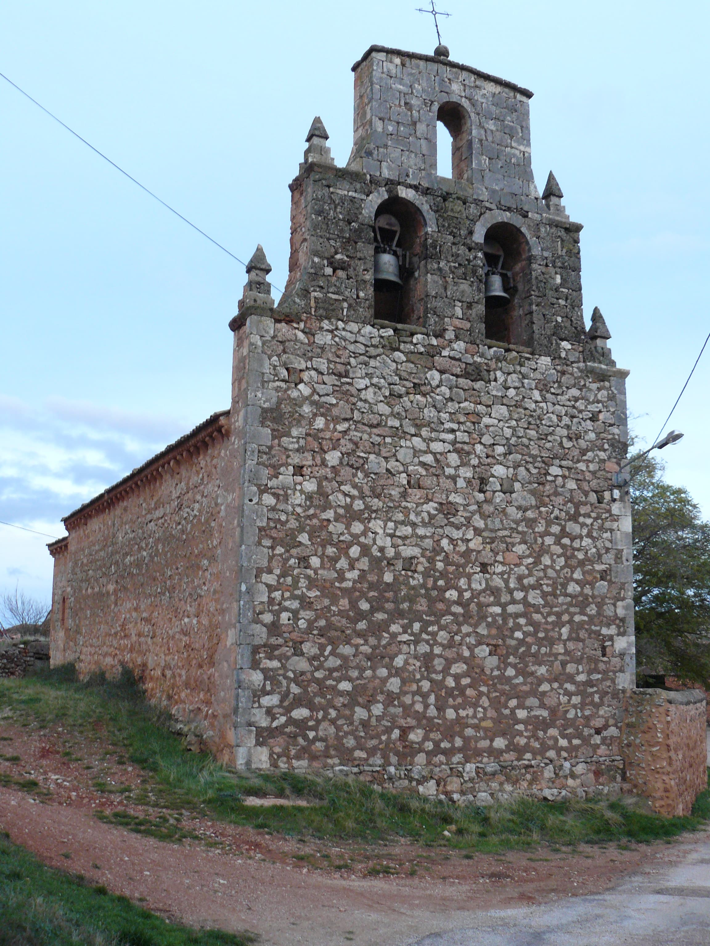 Iglesia de San Juan, Ligos